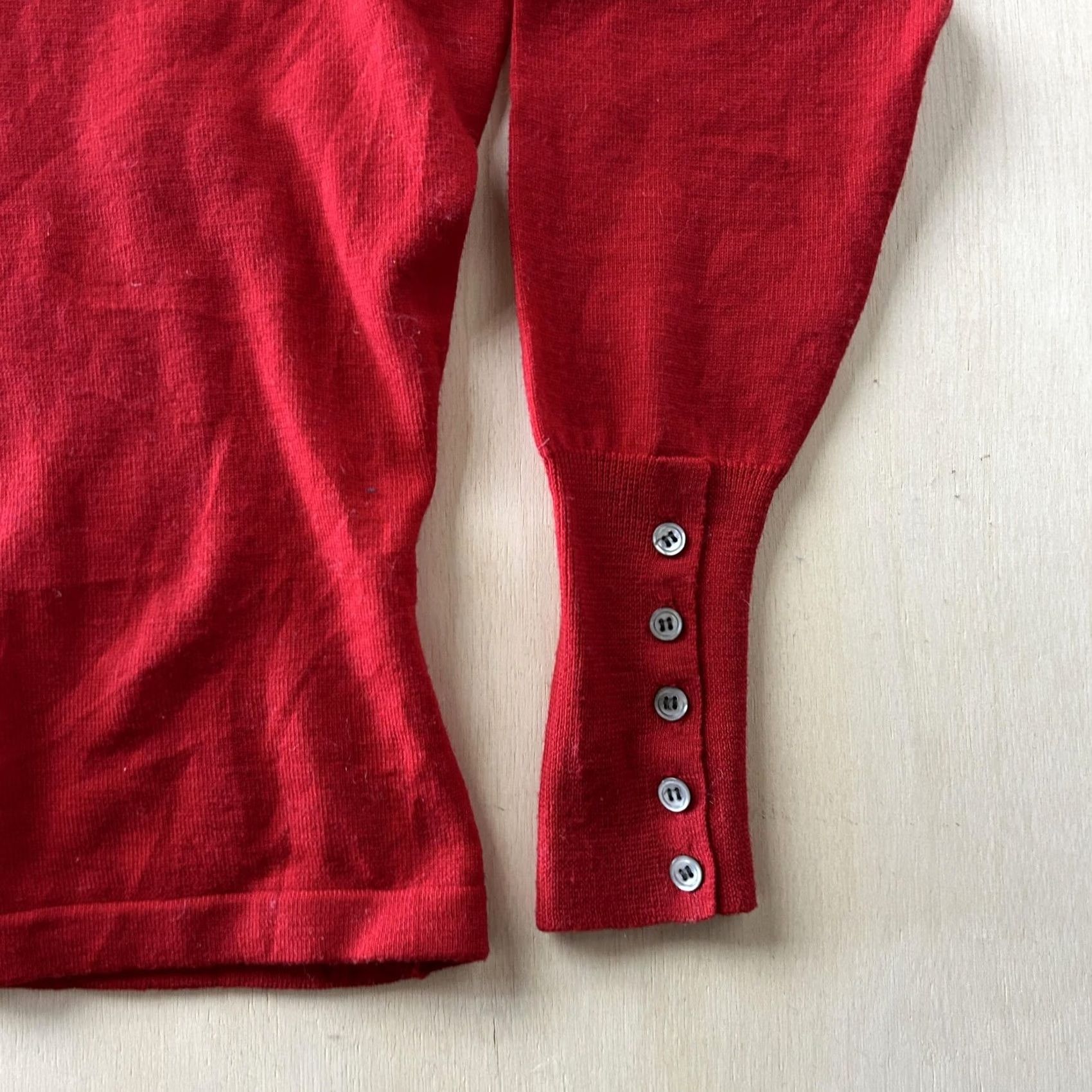 Vintage VINTAGE JH Collectibles Sweater Womens Medium Red Merino Wool Knit Button Cuff Size M / US 6-8 / IT 42-44 - 2 Thumbnail