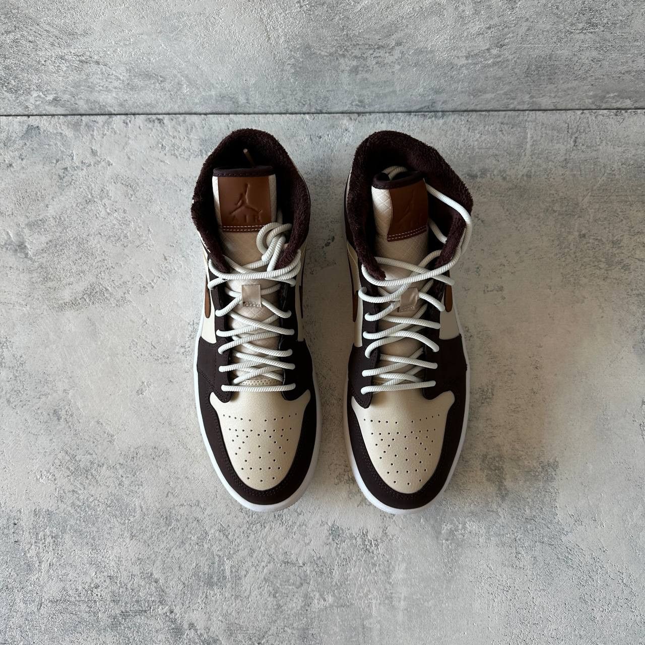 Jordan Brand Air Jordan 1 Mid "Cream Dark Chocolate" Size 44 DO6699-200 Size US 11.5 / IT 41.5 - 5 Thumbnail