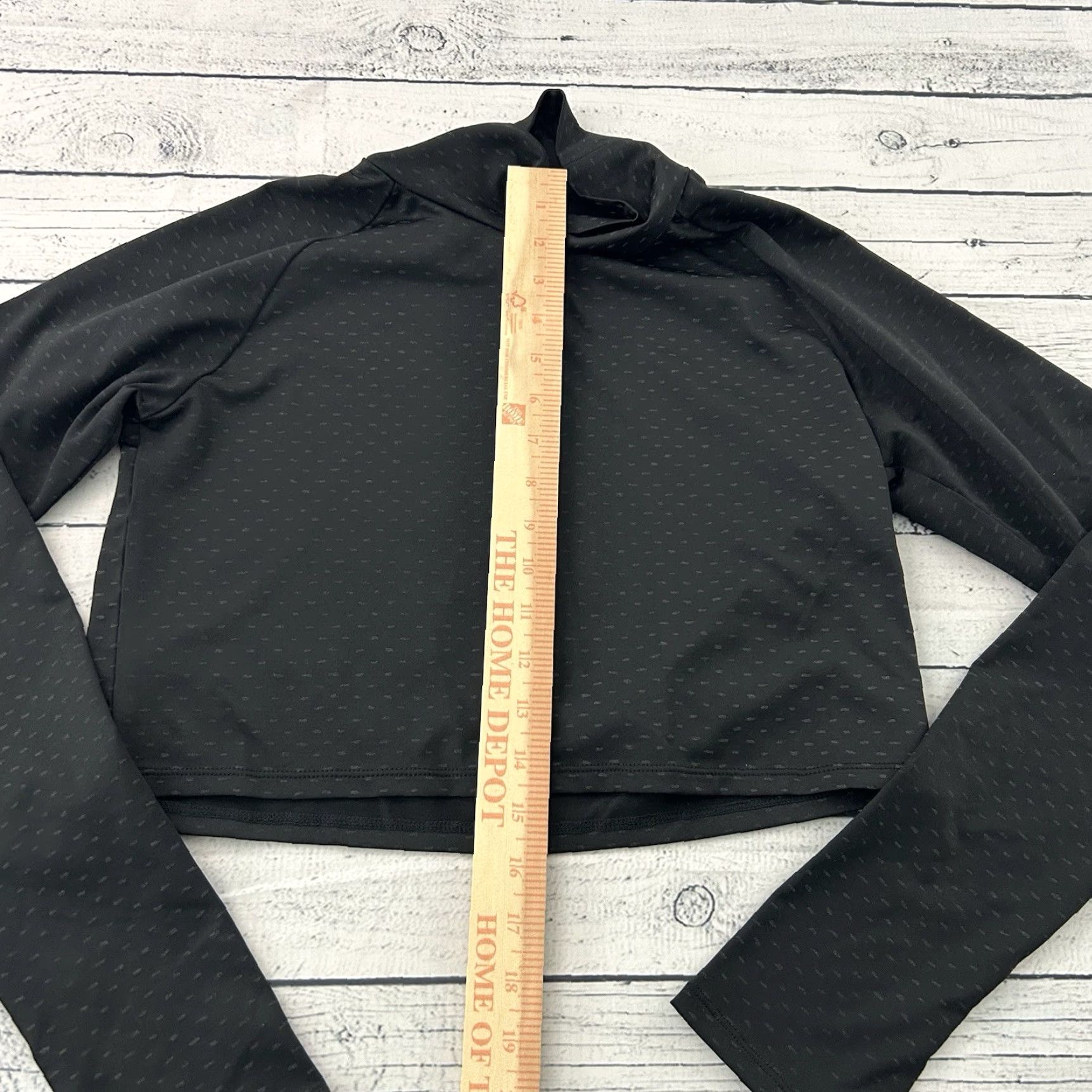 Vintage Oiselle Long Sleeve Mock Neck Crop Athletic Running Top Women's M Black Size M / US 6-8 / IT 42-44 - 3 Thumbnail