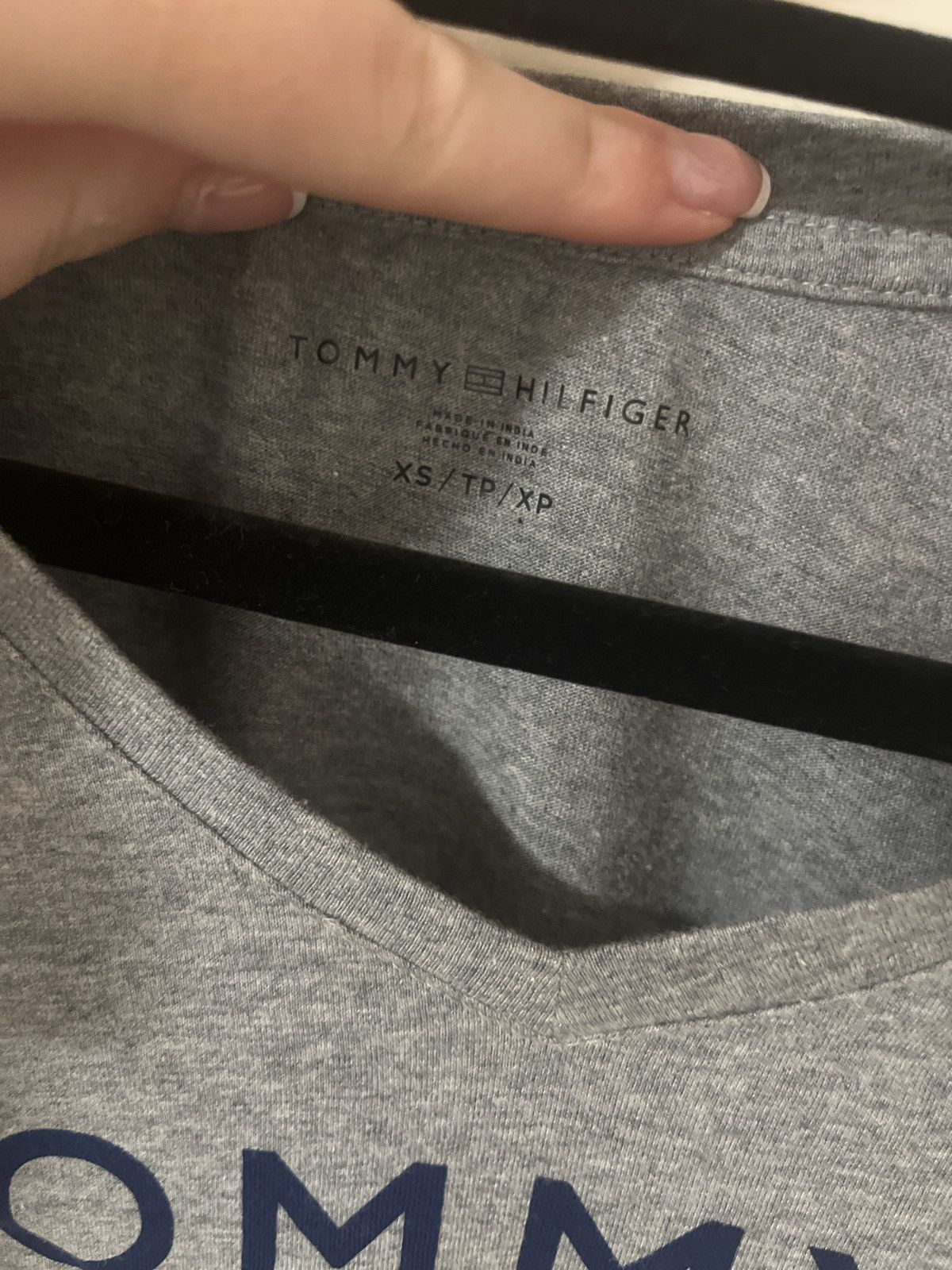 Tommy Hilfiger Tommy Hilfiger Soft Grey Tshirt Size XS / US 0-2 / IT 36-38 - 4 Thumbnail