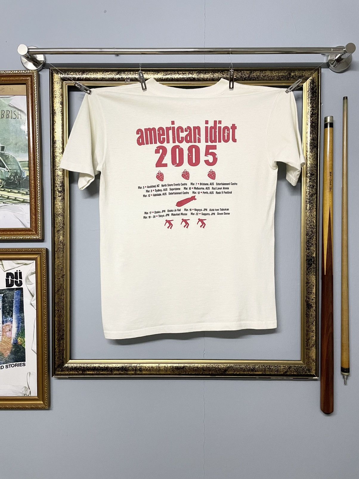 Vintage Vintage Greenday American Idiot Tour 2005 Cropped Tshirt Size US S / EU 44-46 / 1 - 9 Thumbnail