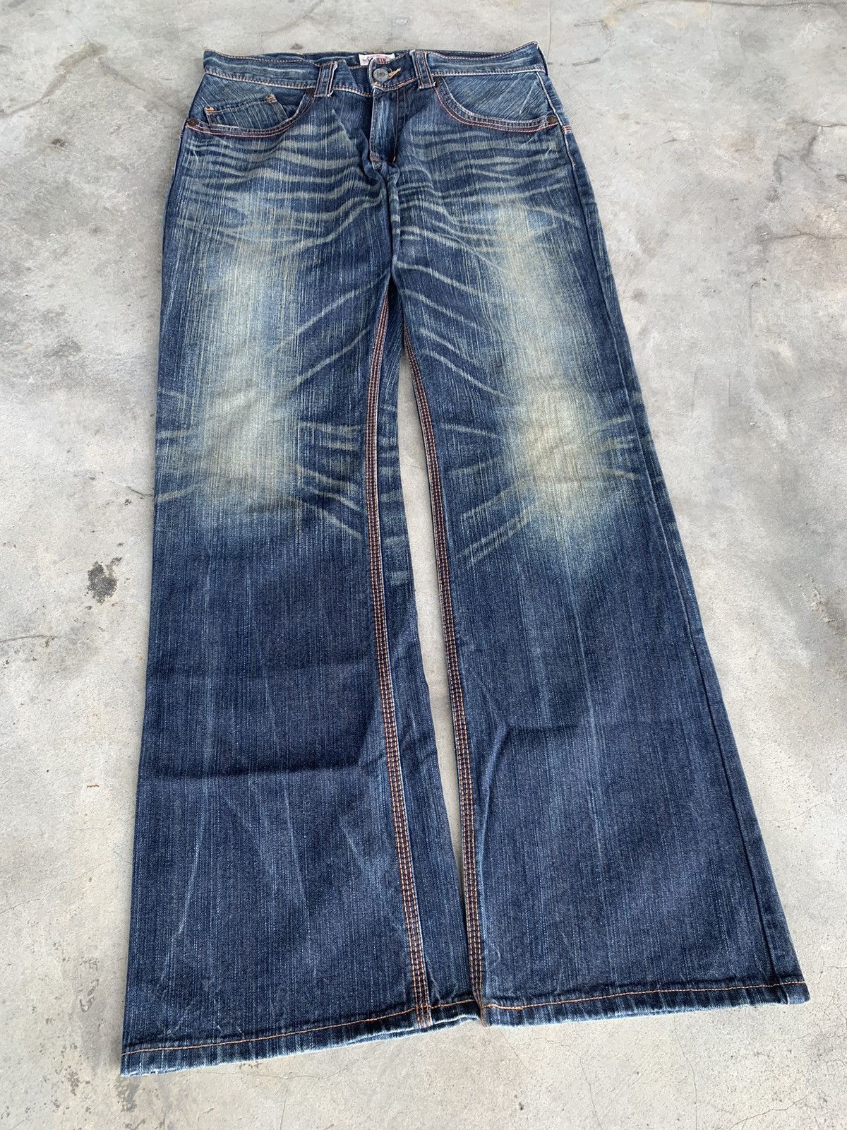 Edwin FLARE EDWIN XV BUCKLE BACK DENIM. Size US 33 - 1 Thumbnail