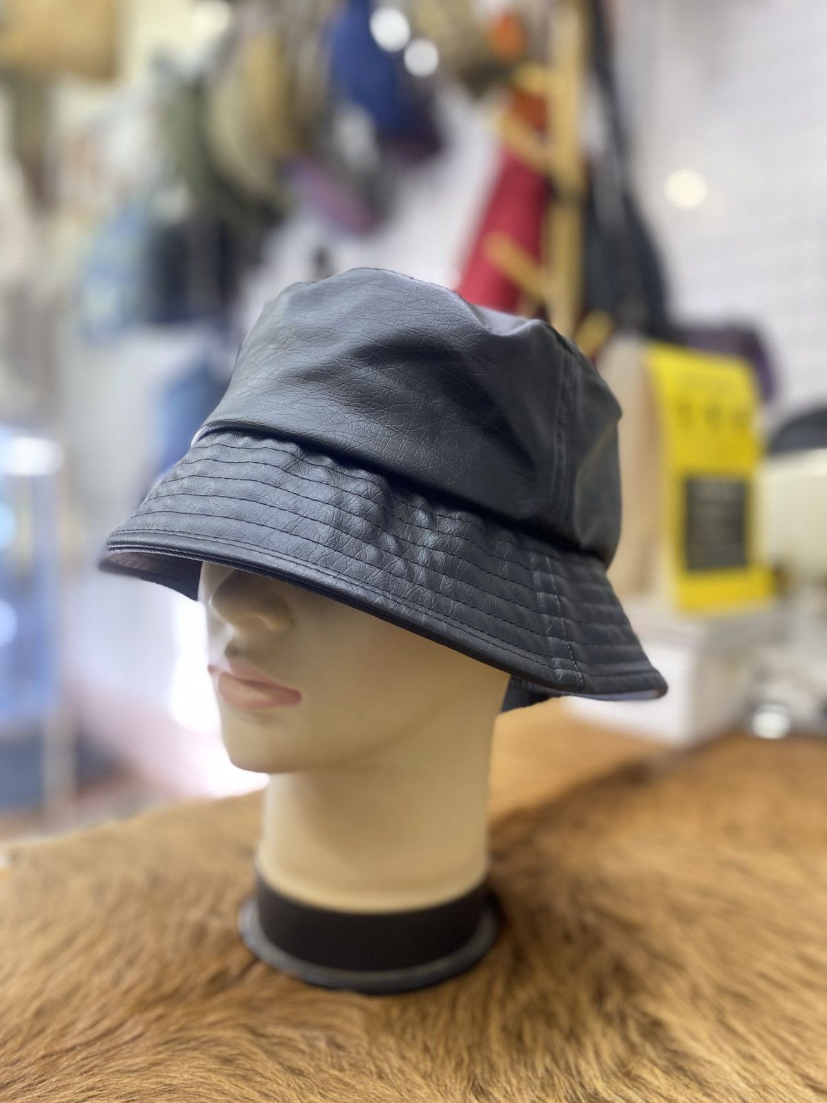 Zara ZARA FAUX LEATHER BUCKET HAT Size ONE SIZE - 1 Thumbnail