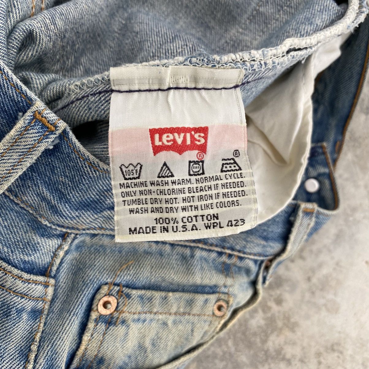 Levi's Vintage 90’s Levis 501 Faded Blue Distressed Dirty Jeans Size US 30 / EU 46 - 15 Thumbnail
