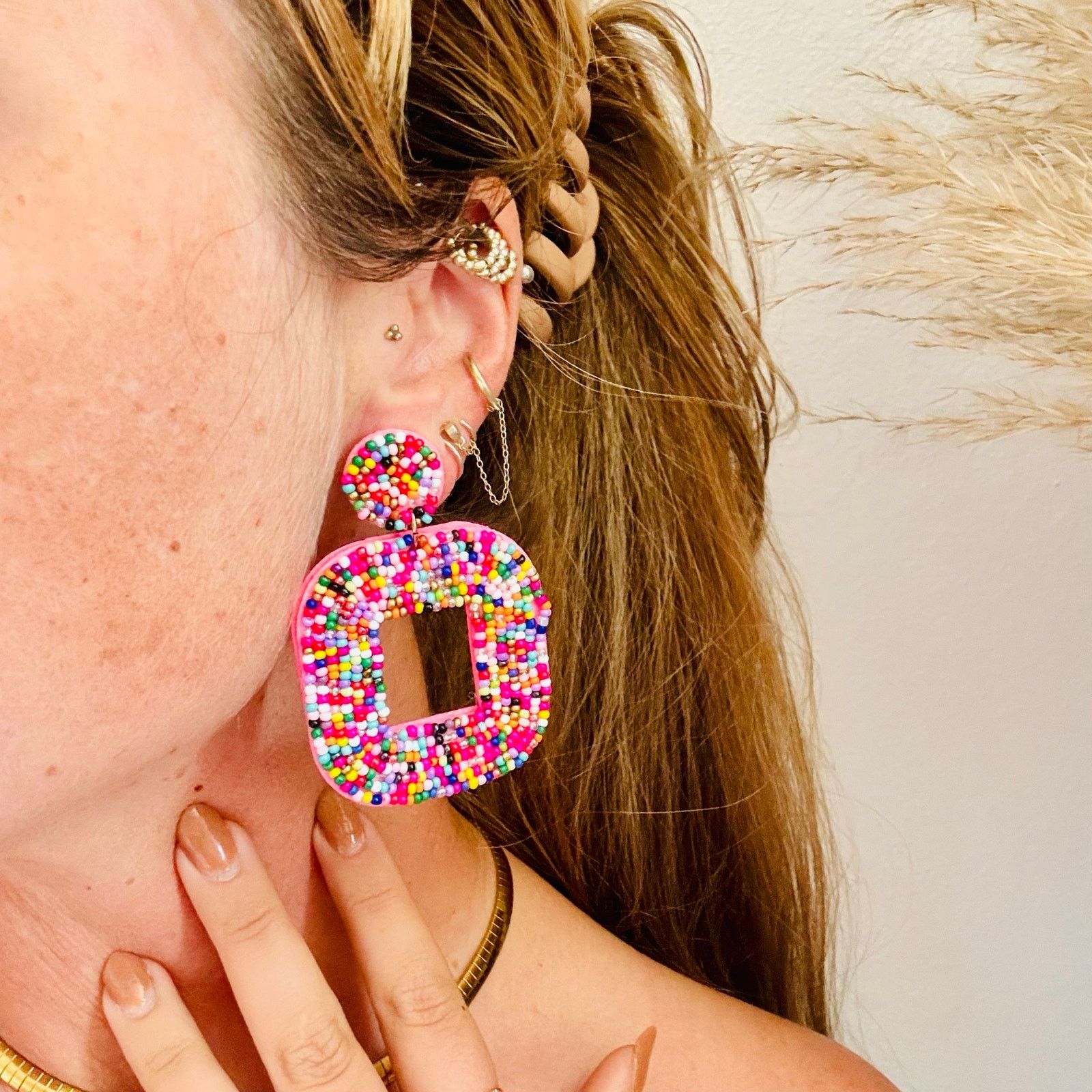 Anthropologie NEW ANTHROPOLOGIE Pink White Drop Stud Post Earrings Jewelry Size ONE SIZE - 2 Thumbnail