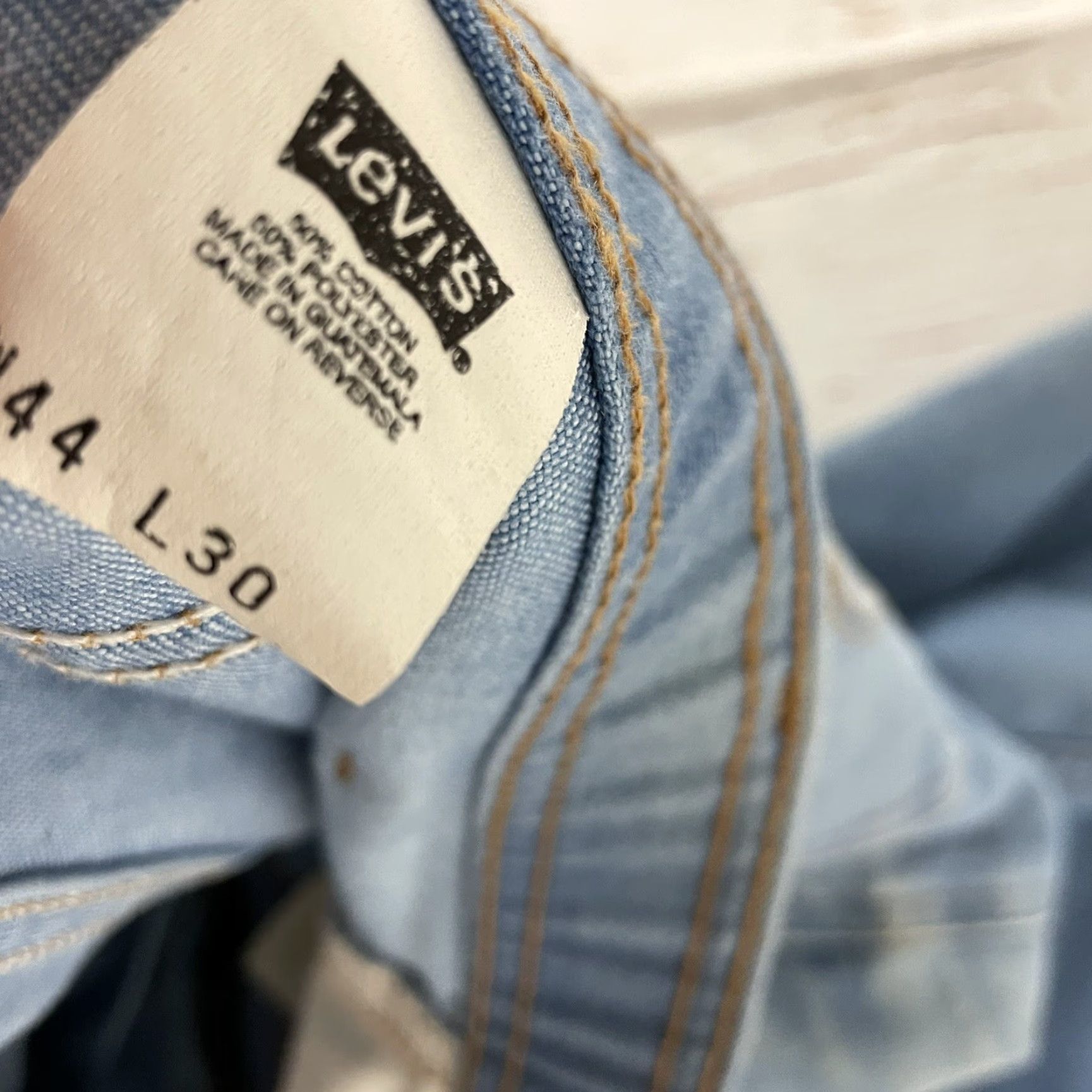 Levi's Levi's Jeans Blue Medium Wash Jeans 44 X 30 Mens Regular 44 Levi's Blue Jeans 90s Size US 44 / EU 60 - 6 Thumbnail