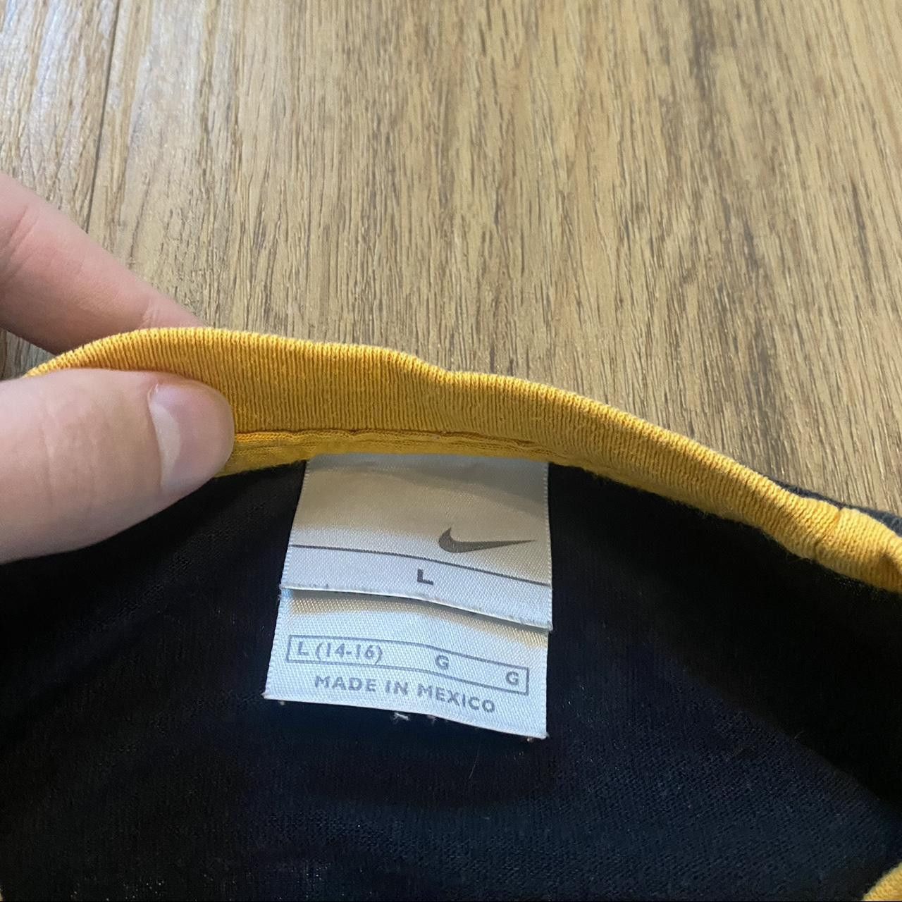 Nike Black and yellow Nike long sleeve top #streetwear Size US XS / EU 42 / 0 - 5 Thumbnail