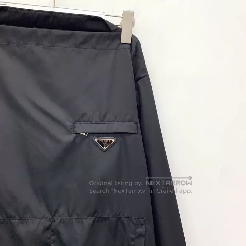 Prada Prada Black triangle nylon long-sleeved jacket Size US M / EU 48-50 / 2 - 3 Thumbnail