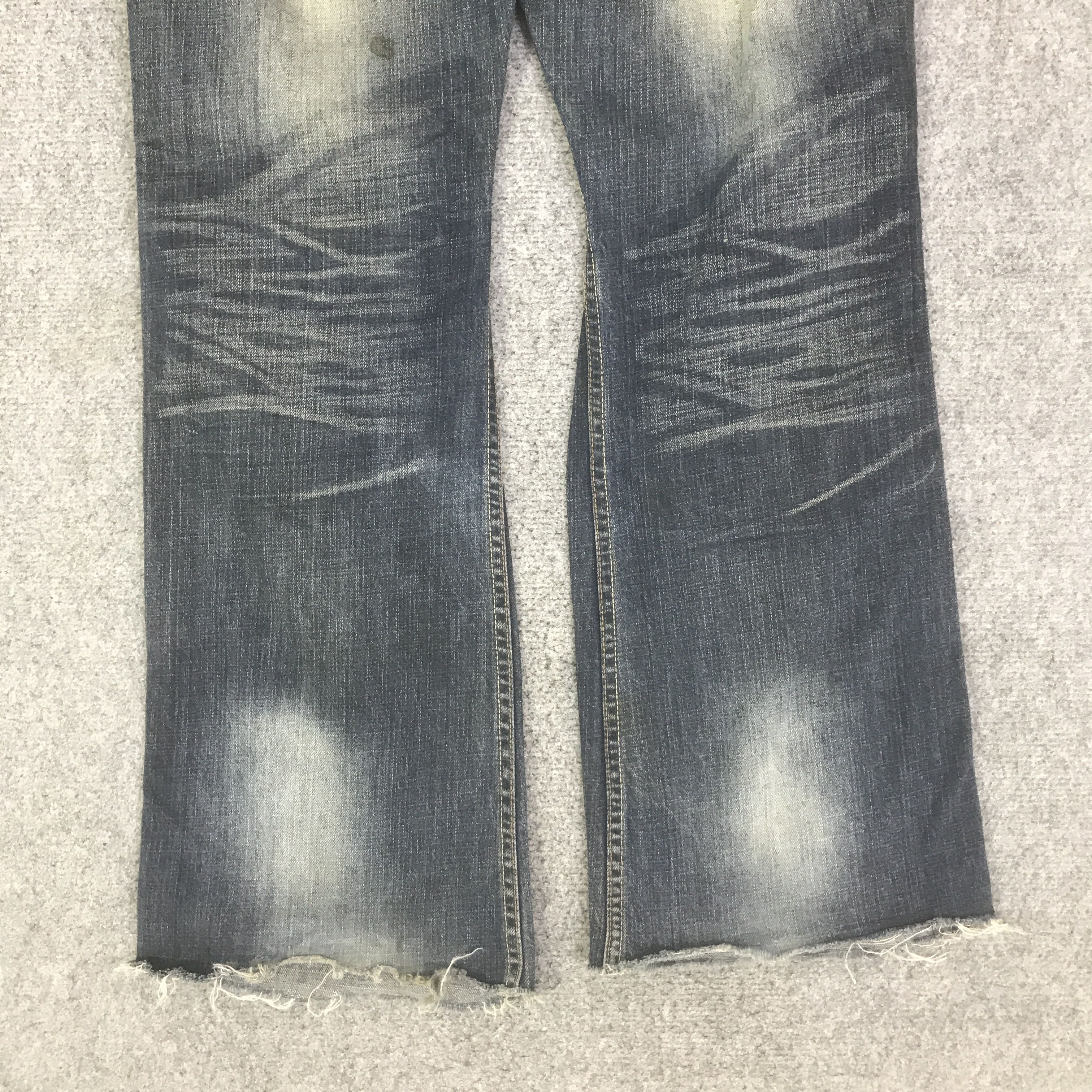Japanese Brand URBANCRAFT DISTRESSED JEANS BOOTCUT DENIM PANTS K129B15 Size US 33 - 7 Thumbnail