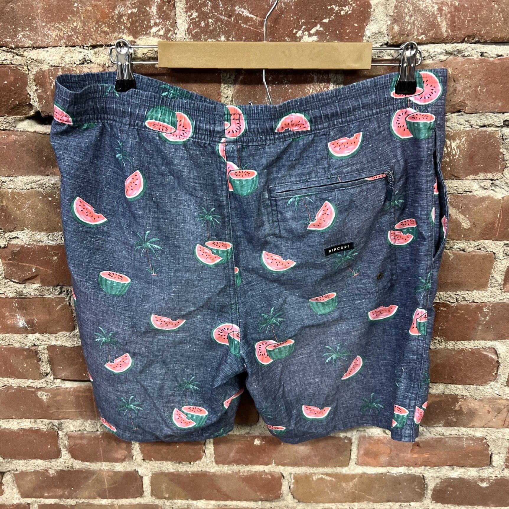 Rip Curl Rip Curl Laydays Lifestyle Swim Trunks Watermelons Medium Mens Size US 31 - 3 Thumbnail