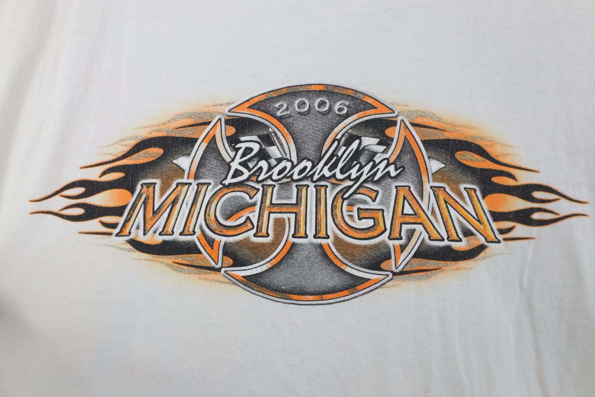 Vintage Vintage Y2K 2006 Flames Brooklyn Michigan Racing T-Shirt Size US L / EU 52-54 / 3 - 4 Thumbnail
