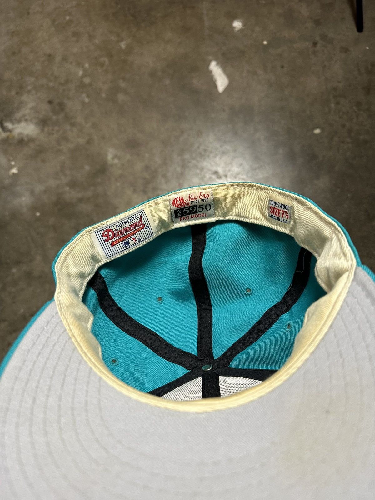 New Era Florida Marlins 90s Fitted Size 7 3/4 Size ONE SIZE - 4 Thumbnail