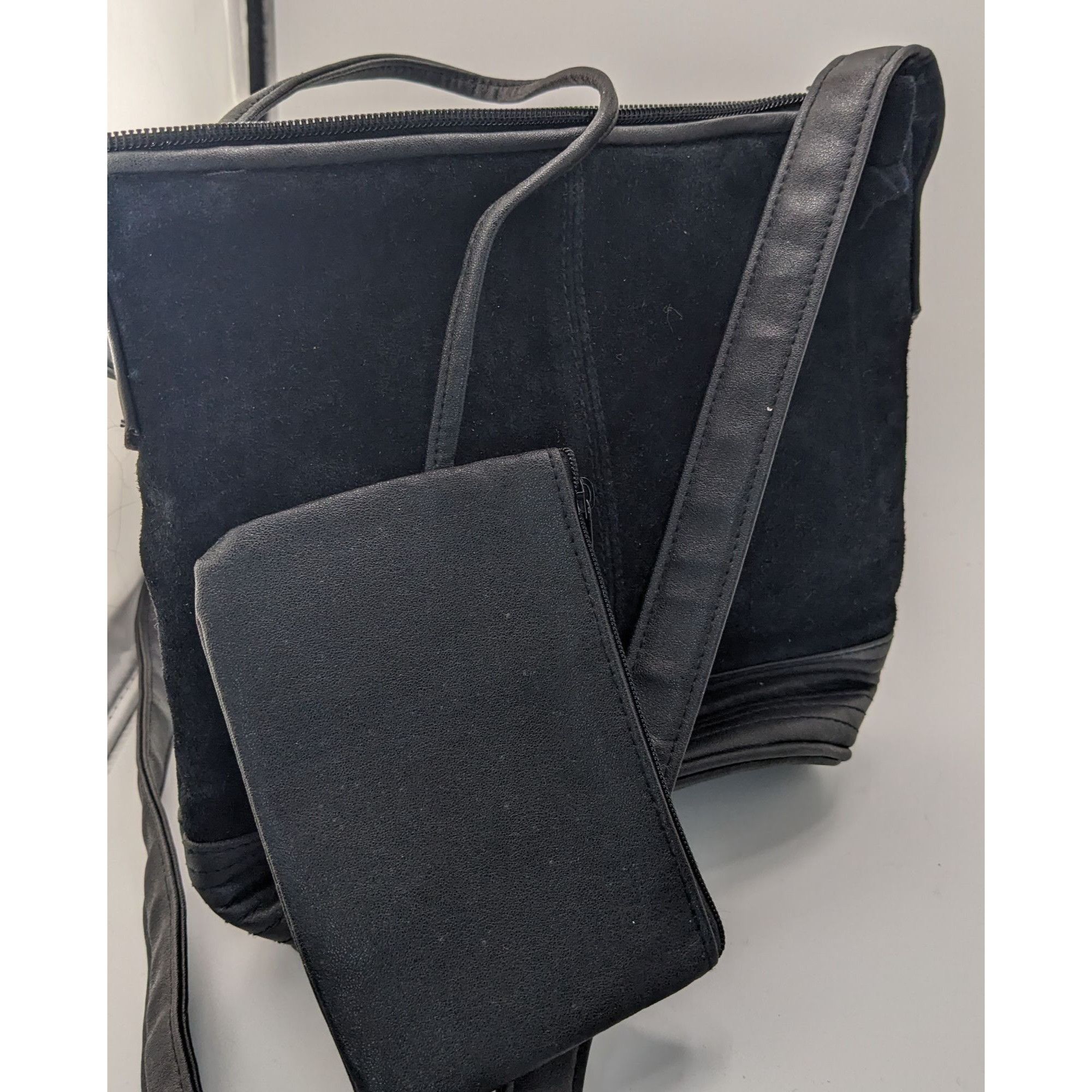 Other Gothic Black Suede Shoulder Bag With Quilted Leather Base & Size ONE SIZE - 7 Thumbnail