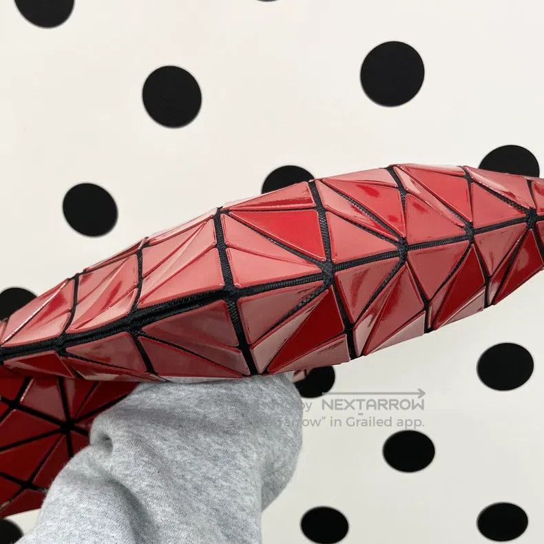 Issey Miyake Issey Miyake Red Six-Grid Shoulder Bag Size ONE SIZE - 4 Thumbnail