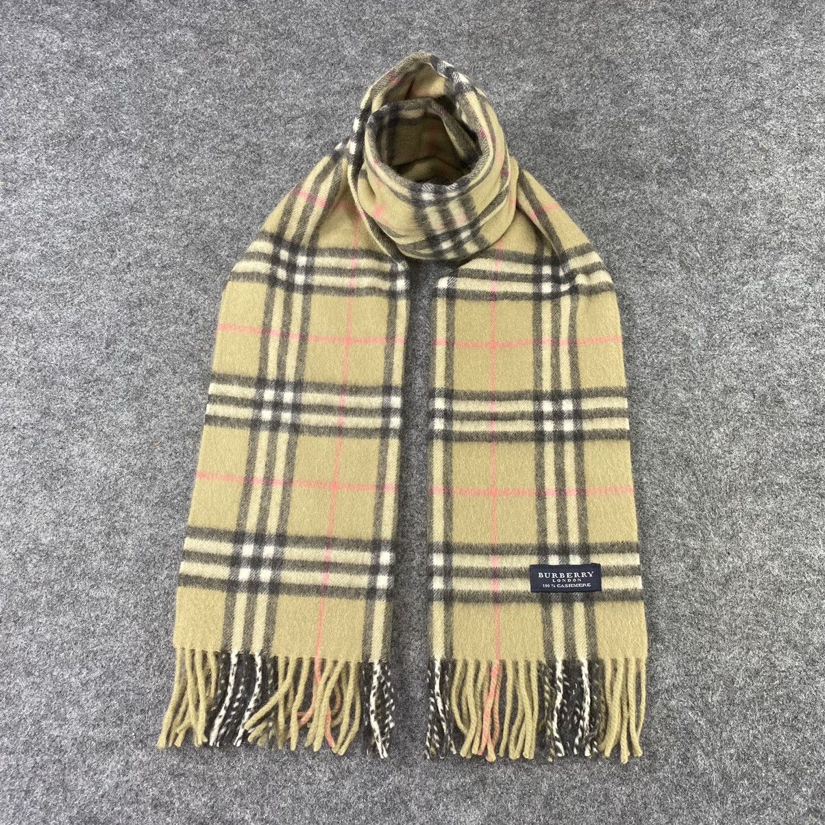 Burberry × Vintage BURBERRY 💯 CASHMERE Scarf / Muffler / Neckwear -T1110 Size ONE SIZE - 1 Thumbnail