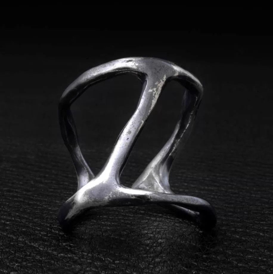 Chin Teo Chin Teo Distressed Silver-Black Z Ring US7-8 Adjustable Size ONE SIZE - 1 Thumbnail