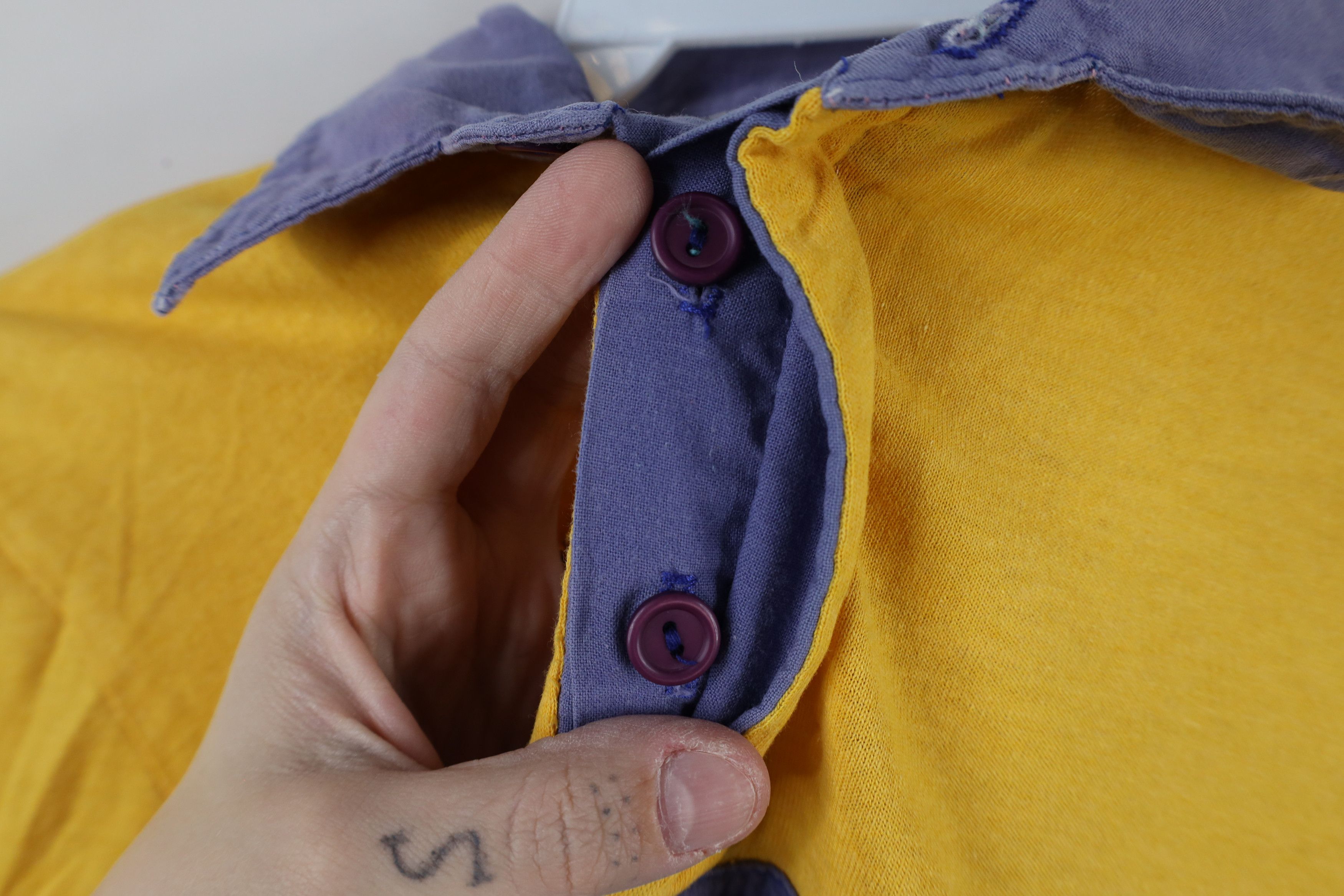 Vintage Vintage 90s Streetwear Los Angeles Lakers Rugby Polo Shirt Size US S / EU 44-46 / 1 - 9 Thumbnail