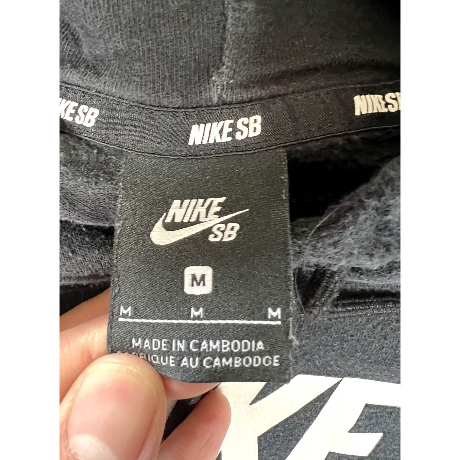 Nike Nike SB Hoodie Mens M Black Logo Graphic Pullover Skater Sweatshirt Y2K Hooded Pockets Graphic Print Regular Fleece Pullover Sports Men Size US M / EU 48-50 / 2 - 5 Thumbnail