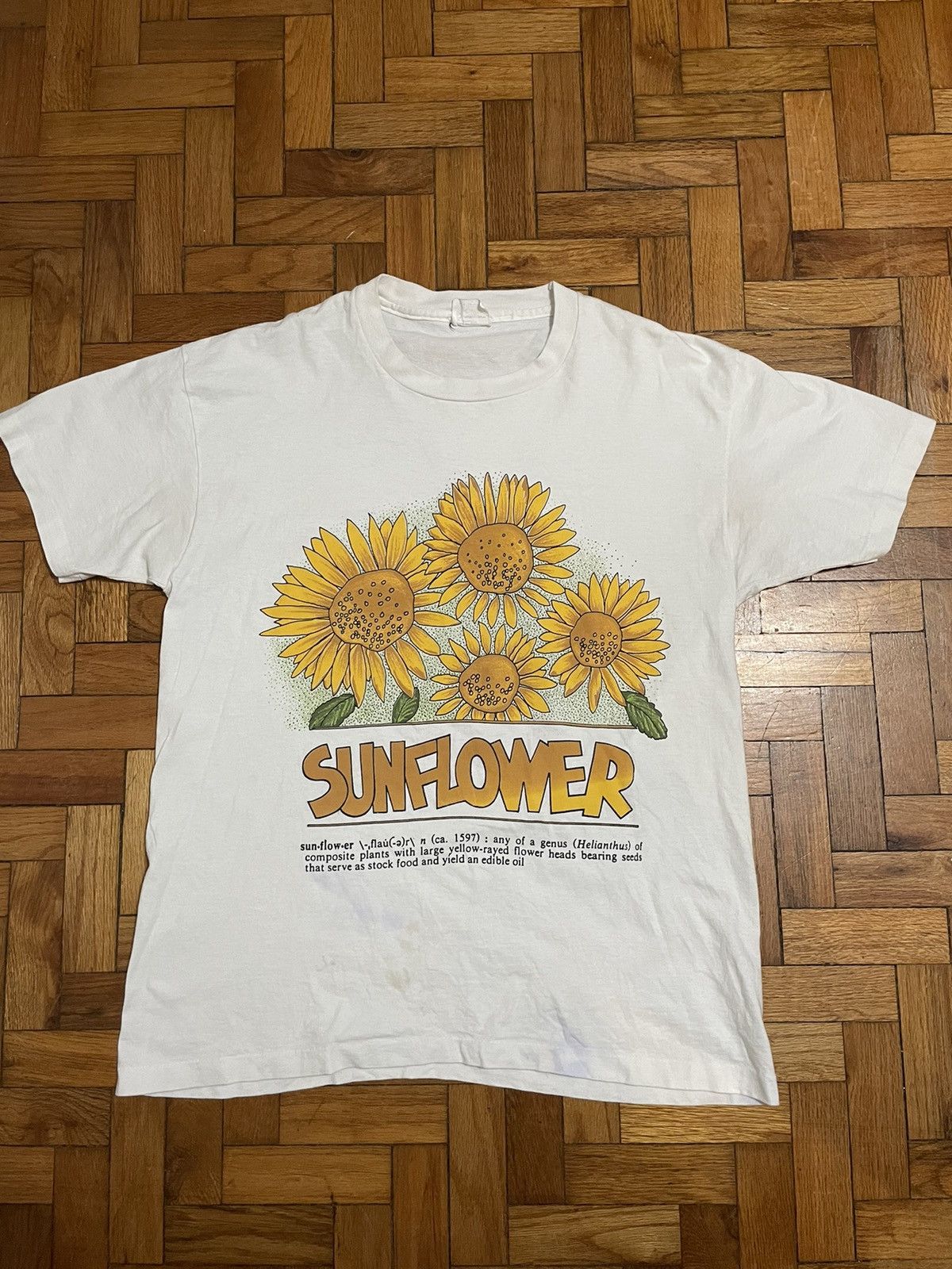 Vintage Vintage sunflower definition graphic tee Size US XL / EU 56 / 4 - 1 Thumbnail