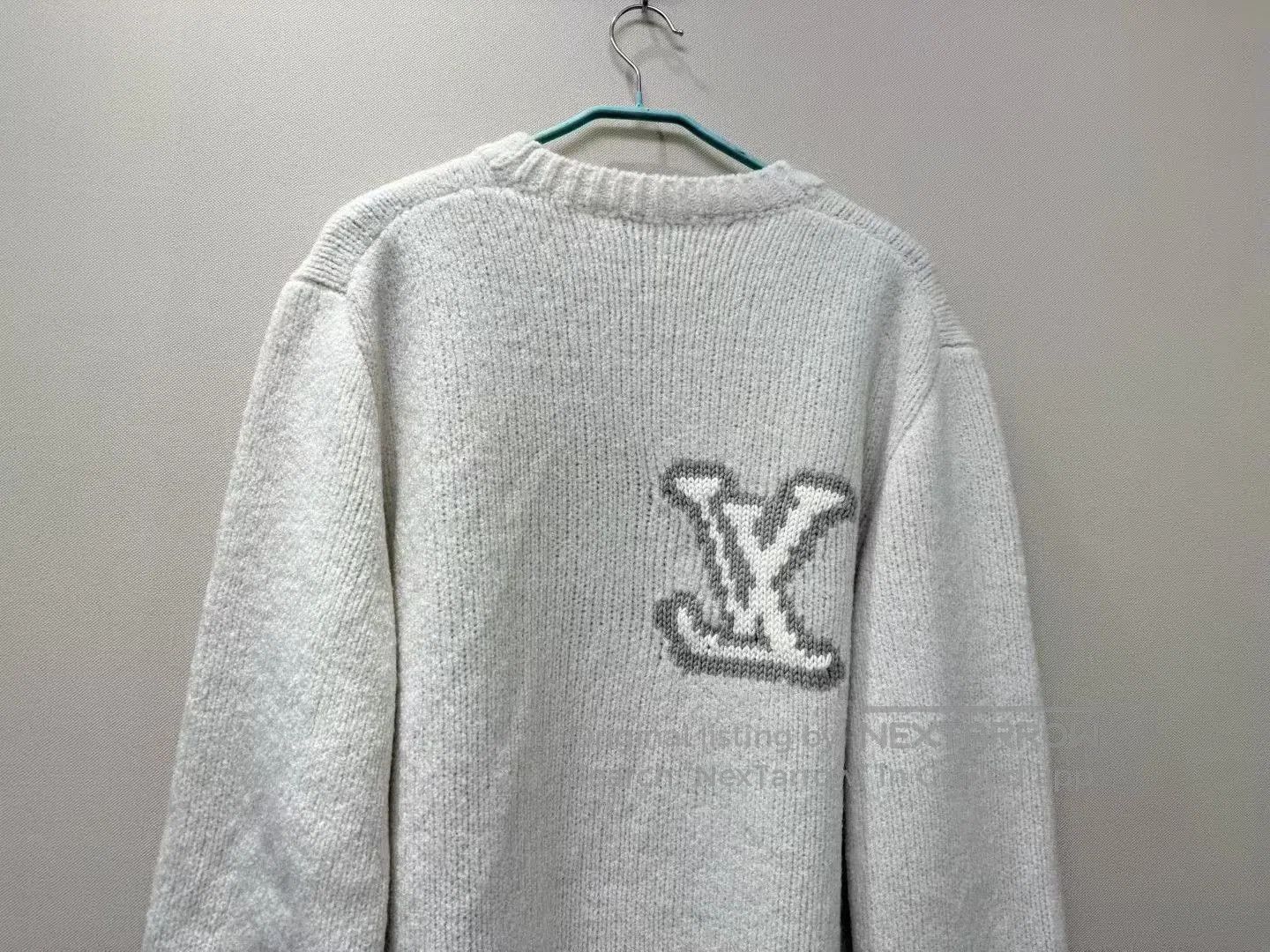 Louis Vuitton Louis Vuitton LV White Large Logo Sweater. Size US XXL / EU 58 / 5 - 6 Thumbnail