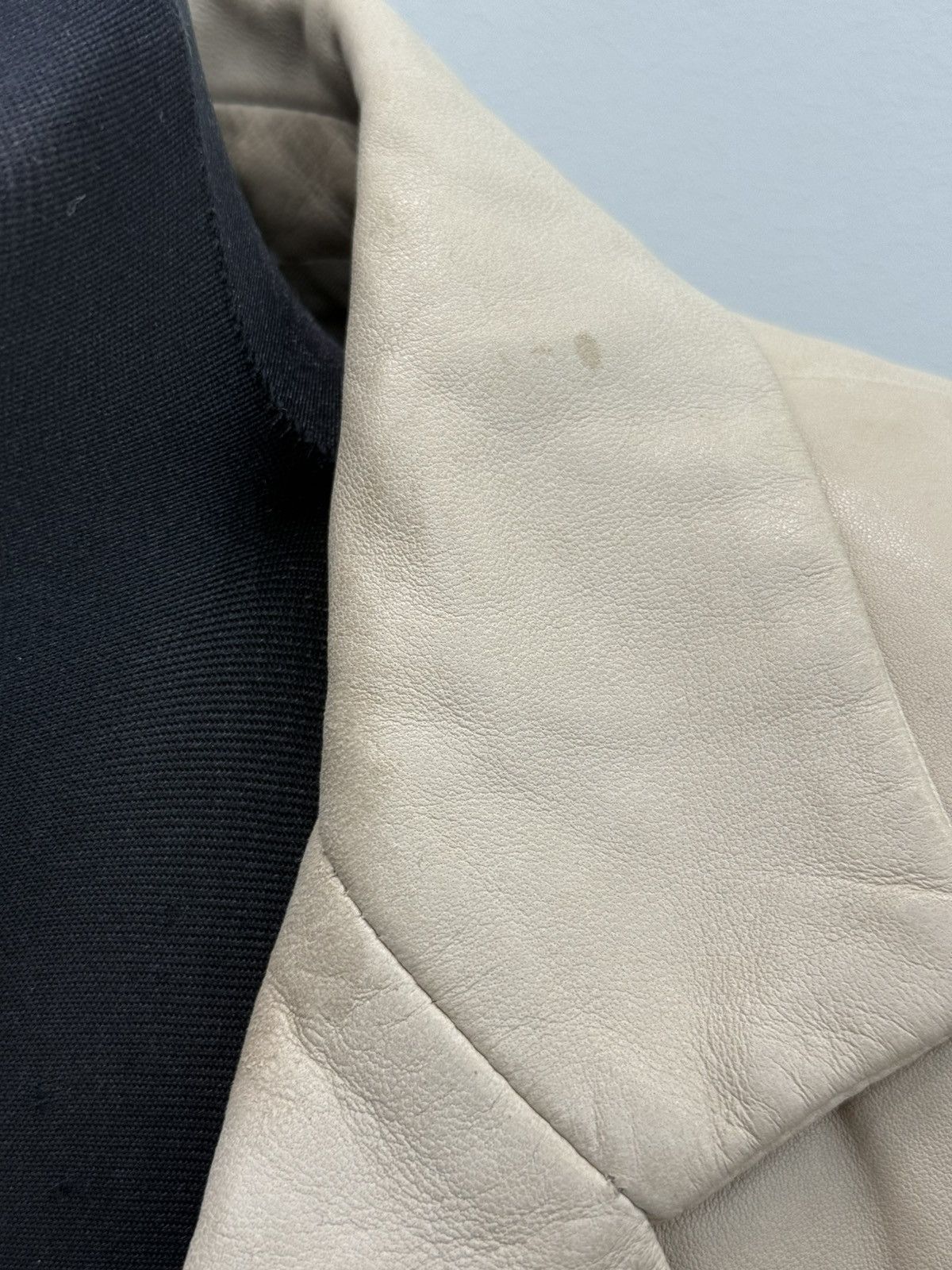 Salvatore Ferragamo Salvatore Ferragamo 3 Buttons Leather Blazer Size M / US 6-8 / IT 42-44 - 4 Thumbnail
