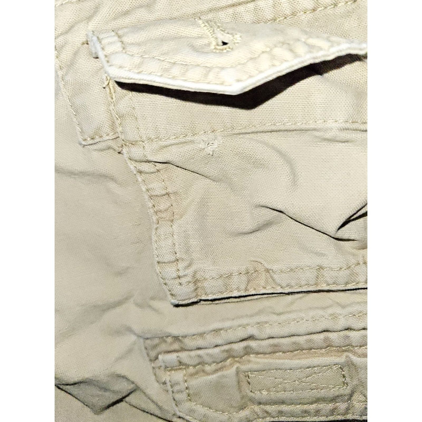 Eddie Bauer VINTAGE Eddie Bauer Cargo Short Men 32 Beige Mid Cargo Pockets 10" Inseam Hiking Camping Mens Size US 32 / EU 48 - 7 Thumbnail
