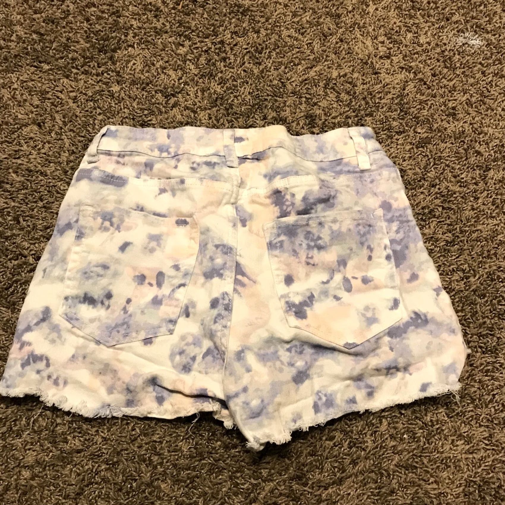 Vintage Wild Fable Womens Denim Shorts Size 6 Purple White Tie Dye Casual Cotton Blend Size 28" / US 6 / IT 42 - 3 Thumbnail