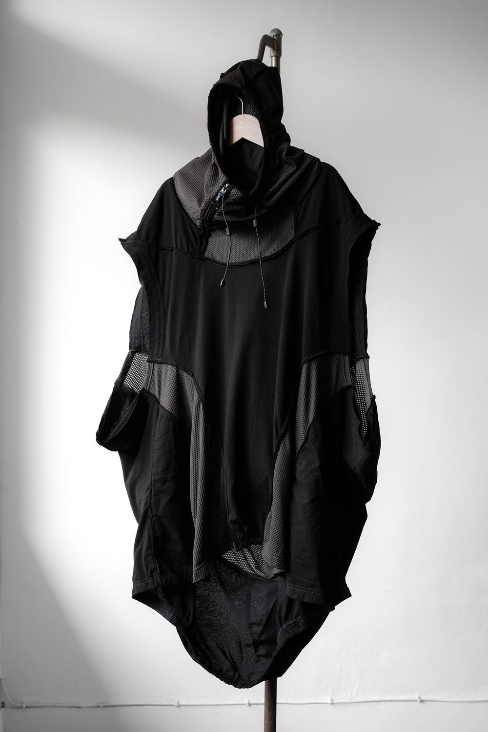 Hamcus HAMCUS - TM / NAMELESS HOODED TANK TOP - BLACK Size US XL / EU 56 / 4 - 2 Thumbnail
