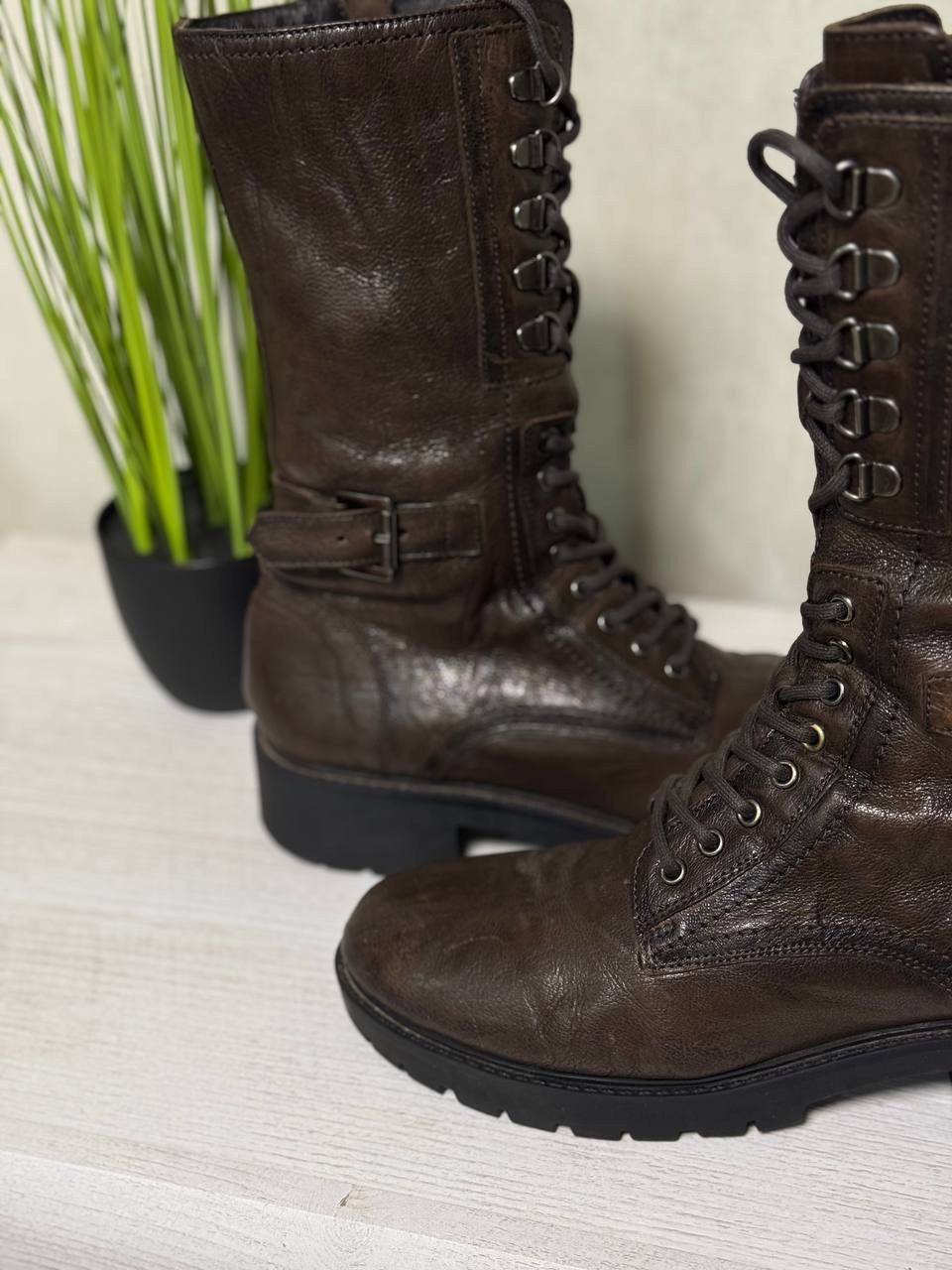 Le Grande Bleu (L.G.B.) Vintage Dark Brown Leather Combat Boots Lace Up Buckle Strap Size US 9 / IT 39 - 9 Thumbnail
