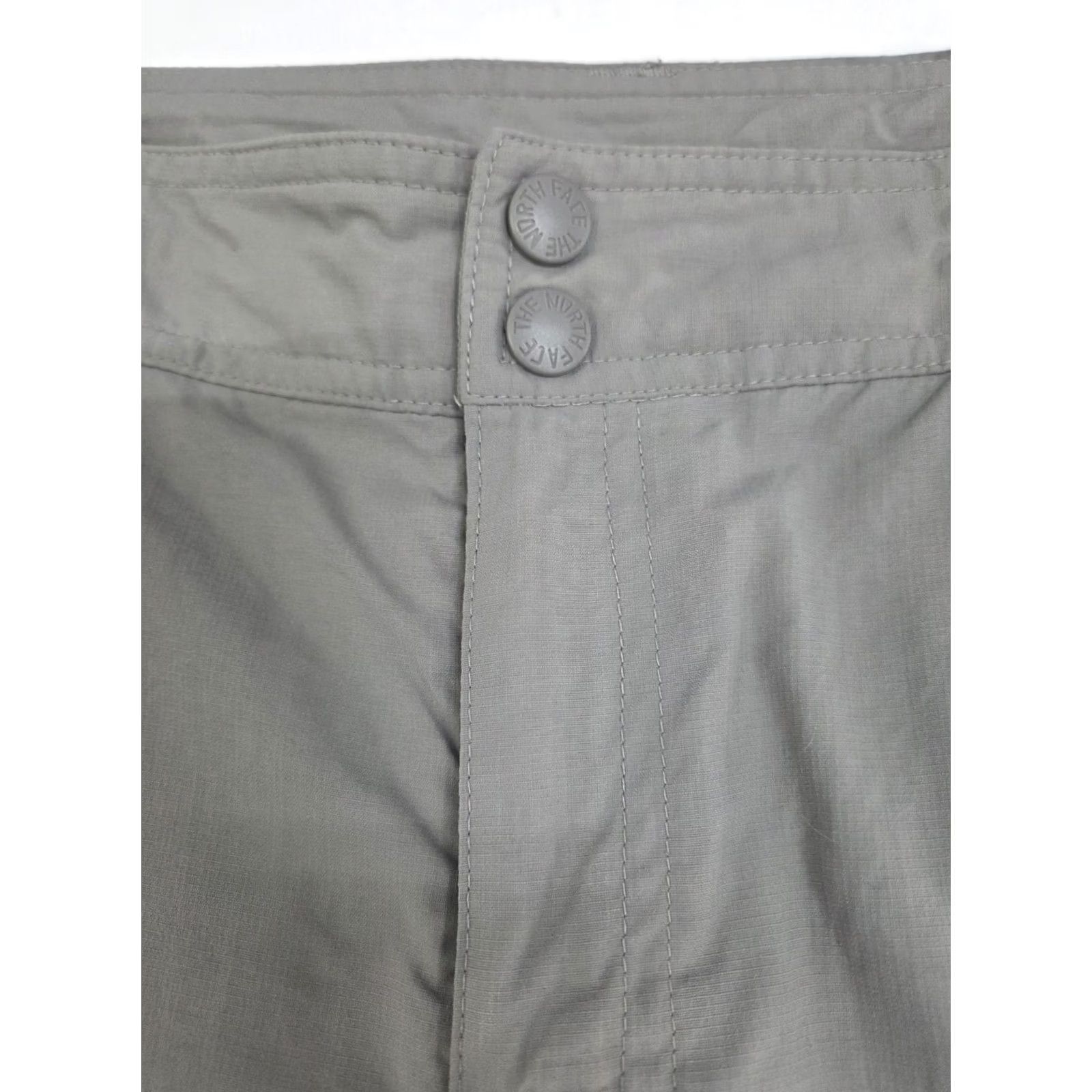The North Face The North Face Womens Casual Cargo Shorts Gray Chino 10 Regular Drawstring Pockets Logo Embroidered Zipper Sling Pocket Size 32" / US 10 / IT 46 - 4 Thumbnail