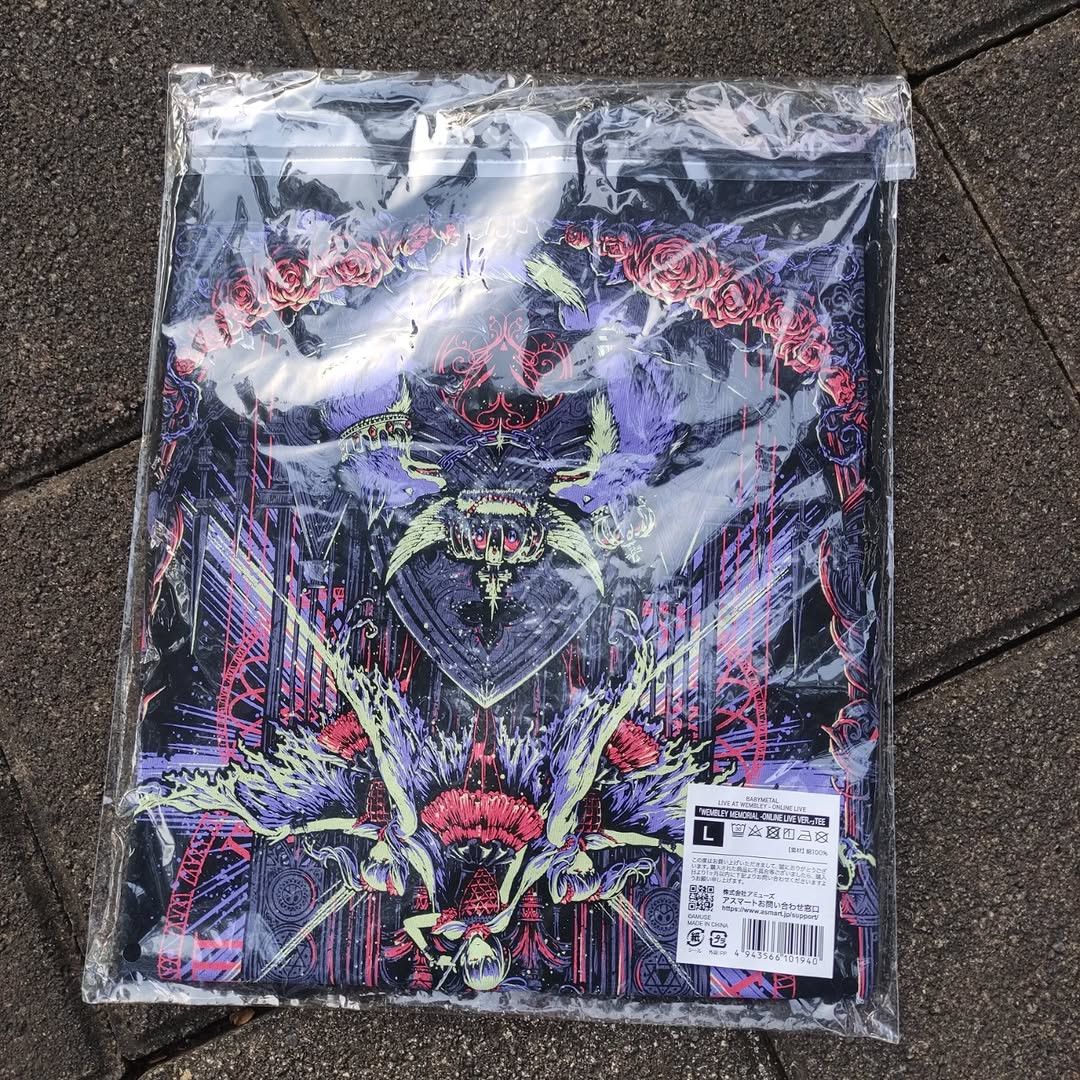 Band Tees BABYMETAL Wembley Memorial 2020 Tee Size US L / EU 52-54 / 3 - 3 Thumbnail