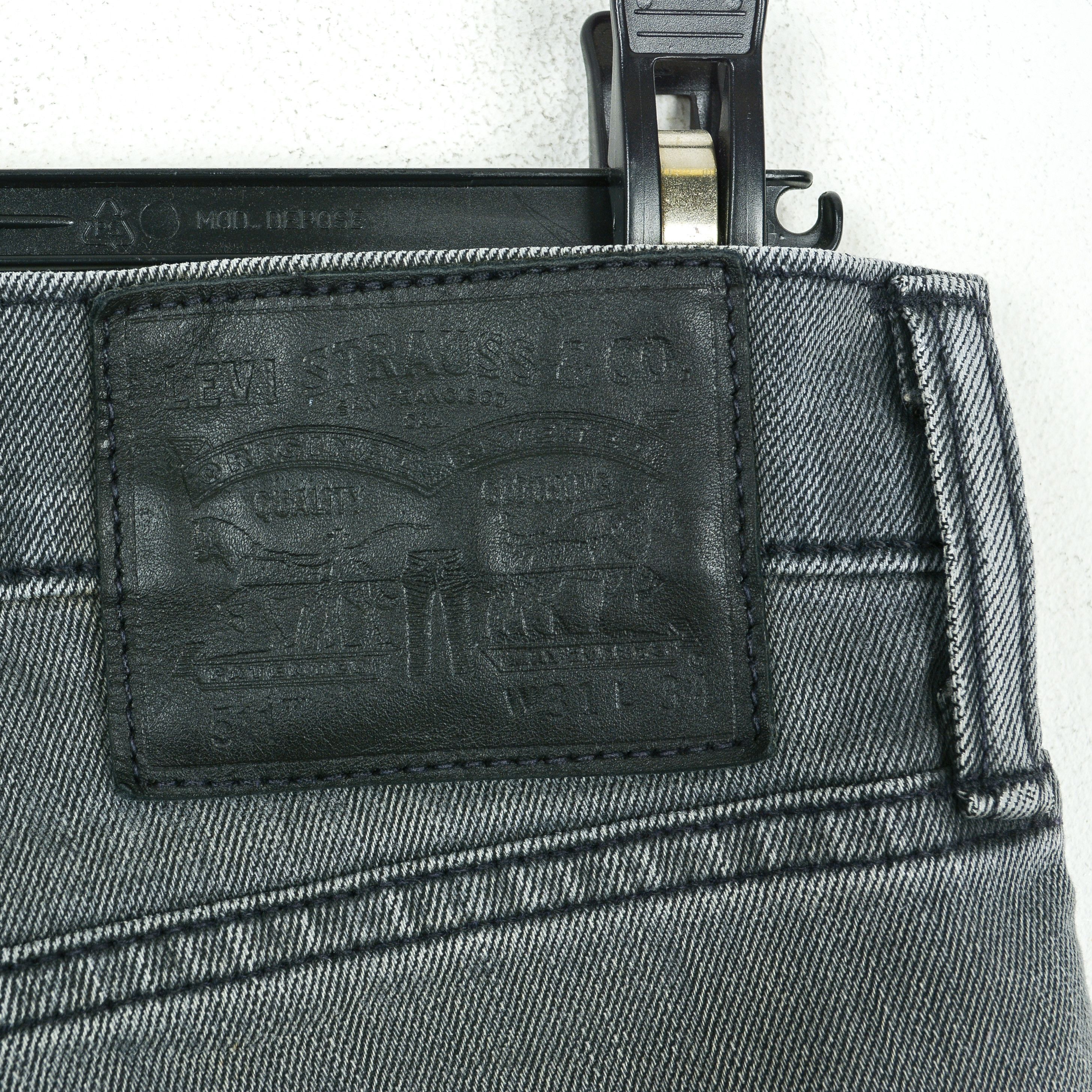 Levi's 511 Men W31 L34 Slim Fit Straight Jeans Denim Pants Trousers Size US 31 - 5 Thumbnail