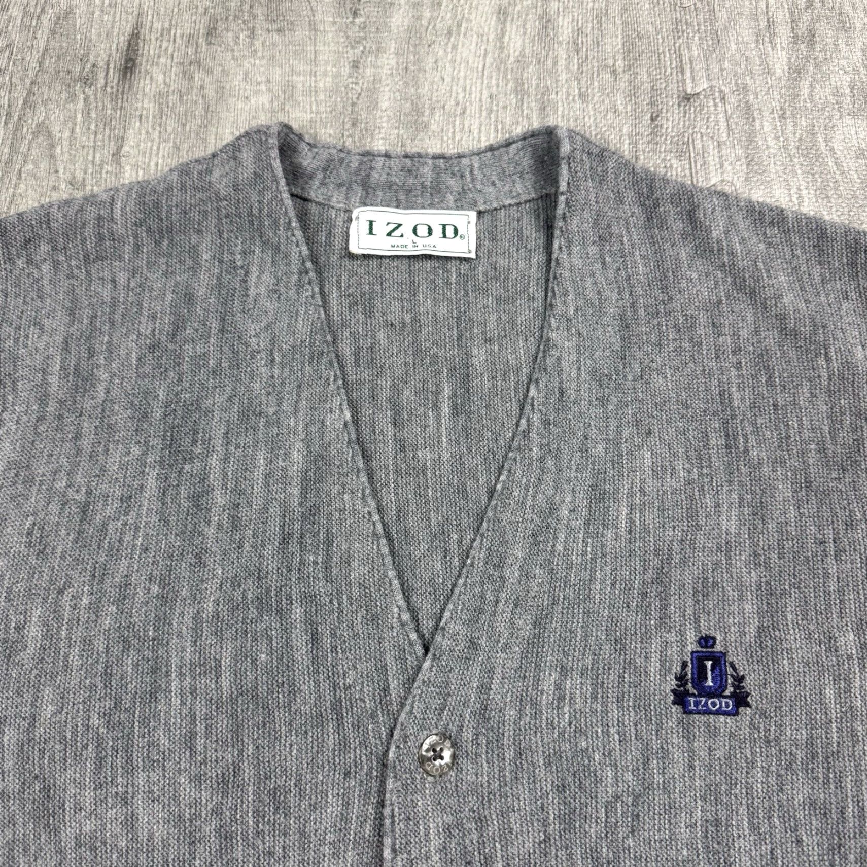 Izod VINTAGE IZOD Gray Cardigan Sweater Mens Large L Acrylic Knit V-Neck Logo Alligator 80s 90s Classic Size US L / EU 52-54 / 3 - 2 Thumbnail