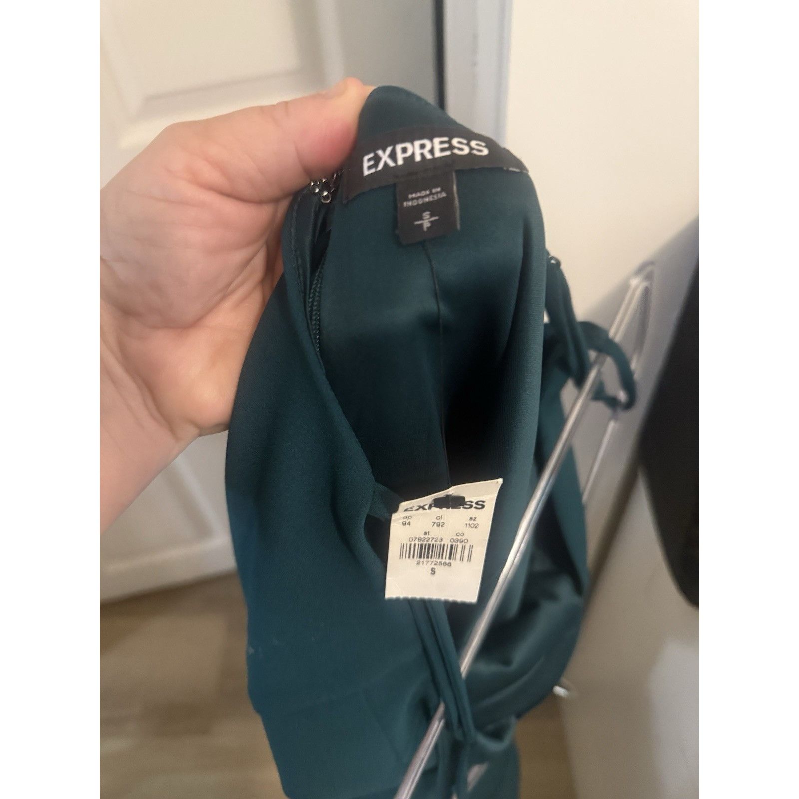 Express NWT Emerald Green Express Spaghetti Strap Dress Size S Y2K Size S / US 4 / IT 40 - 3 Thumbnail
