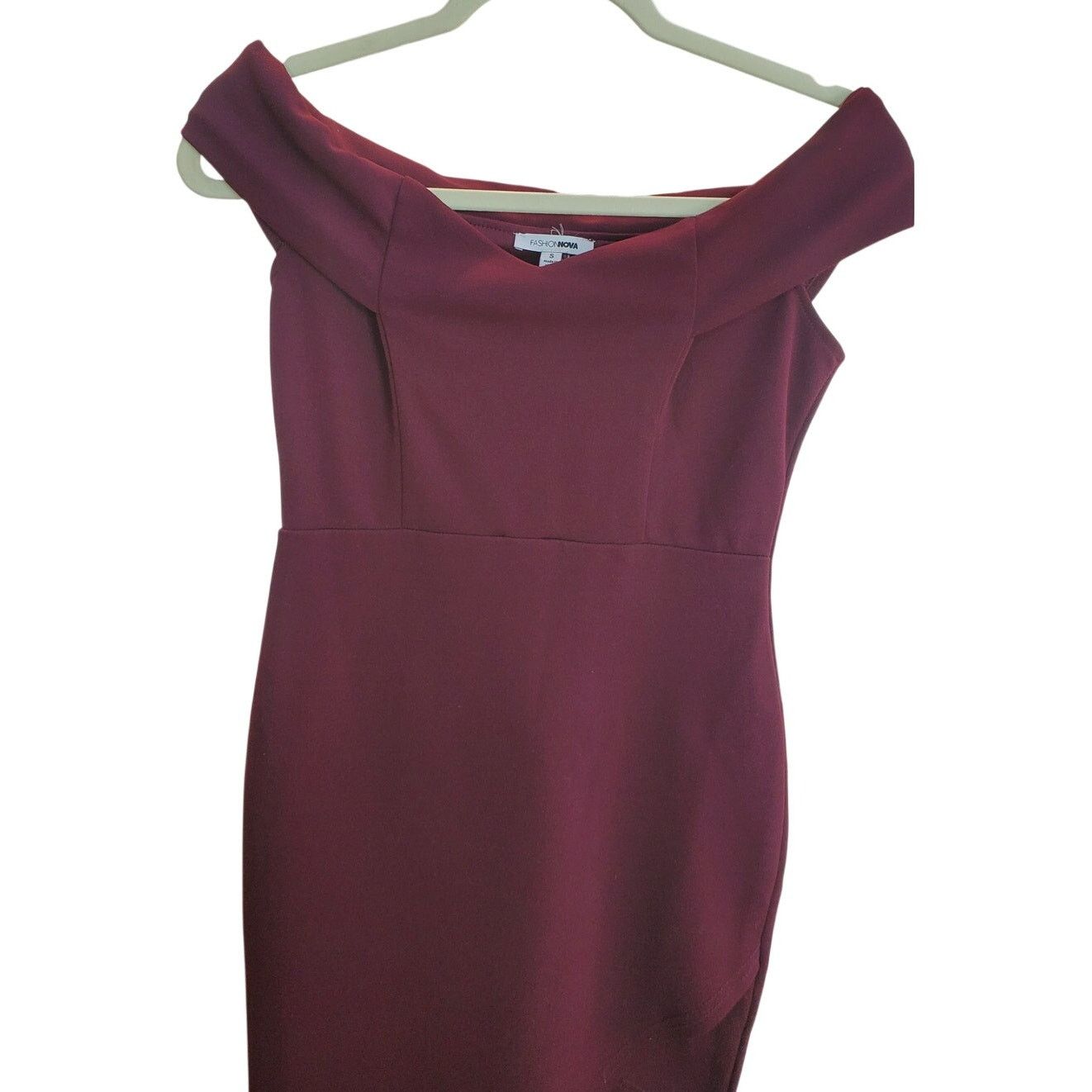 Fashion Nova FashionNova Wine Red Off Shoulder Bodycon Dress Asym Hem S Size S / US 4 / IT 40 - 3 Thumbnail