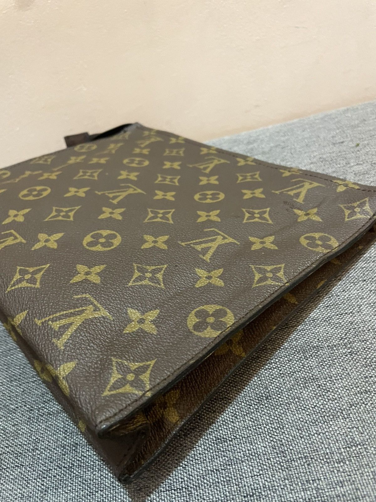 Louis Vuitton Authentic vintage Louis Vuitton Monogram Toiletry 26 Pouch Size ONE SIZE - 5 Thumbnail