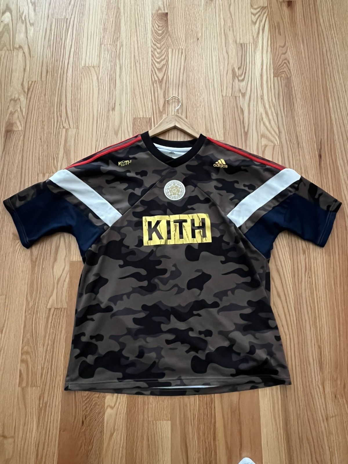 Adidas × Kith Kith x Adidas Camo Rays Soccer Jersey Size US L / EU 52-54 / 3 - 1 Thumbnail