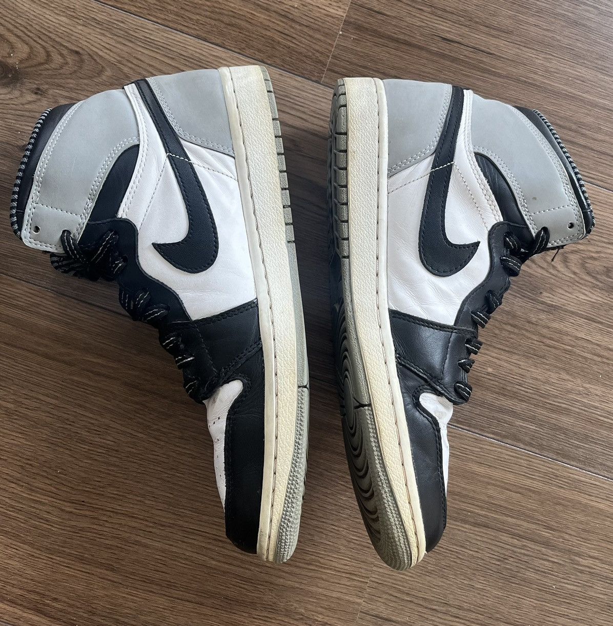 Jordan Brand Jordan 1 “Barons” white/black/Grey Size US 9 / EU 42 - 2 Thumbnail