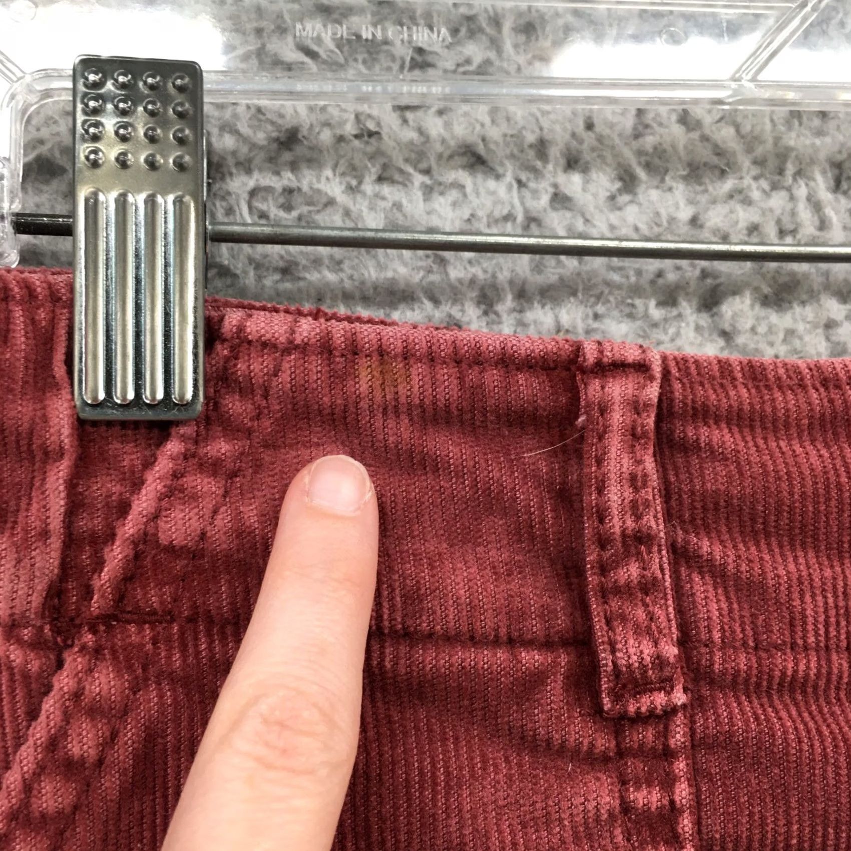 American Eagle Outfitters American Eagle Outfitters Skirt Womens 8R A-Line Corduroy Burgundy Zip Fly Short Moisture? Size 30" / US 8 / IT 44 - 6 Thumbnail