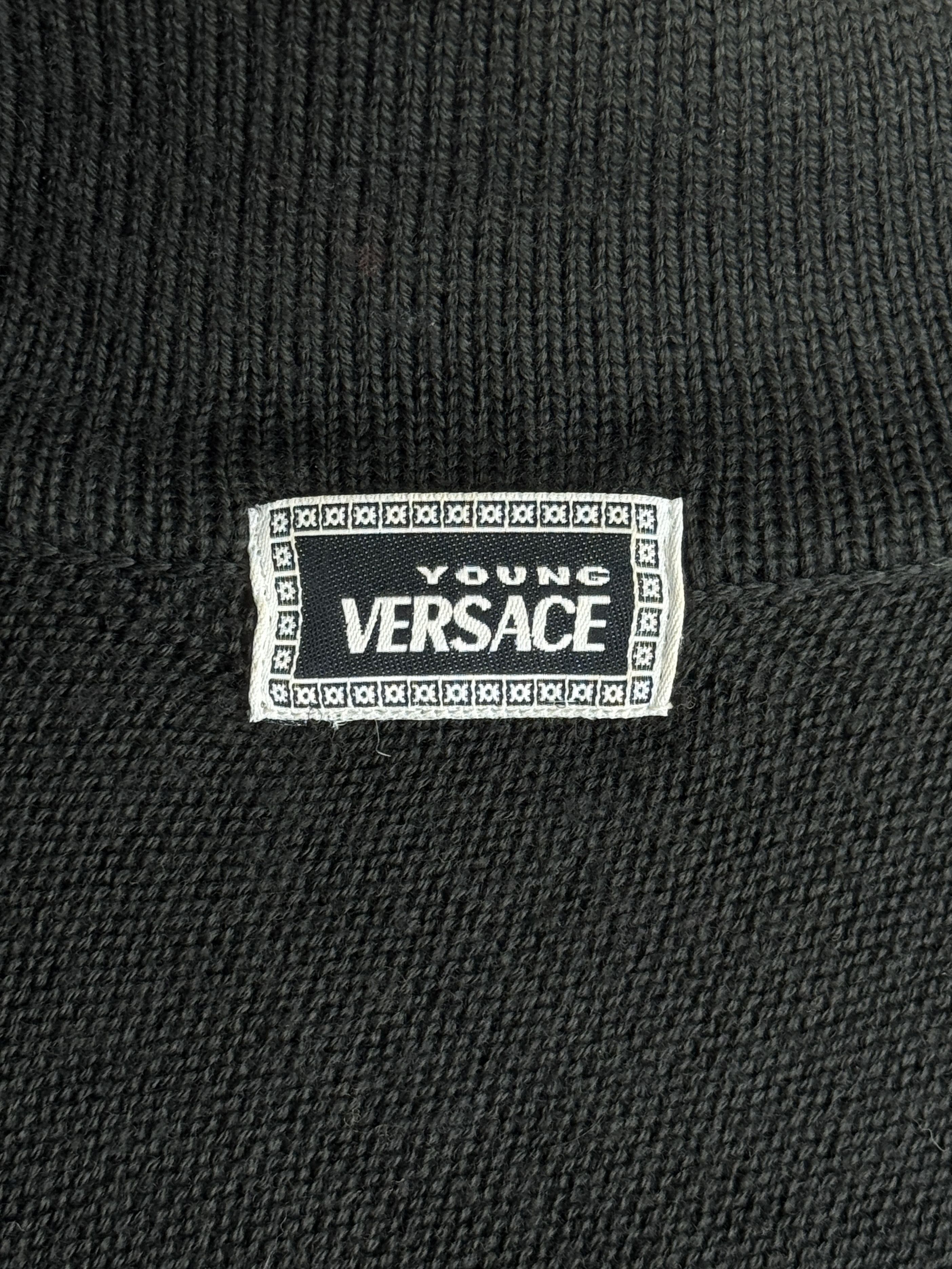 Versace VERSACE YOUNG vintage women’s wool blend poncho Size XS / US 0-2 / IT 36-38 - 2 Thumbnail