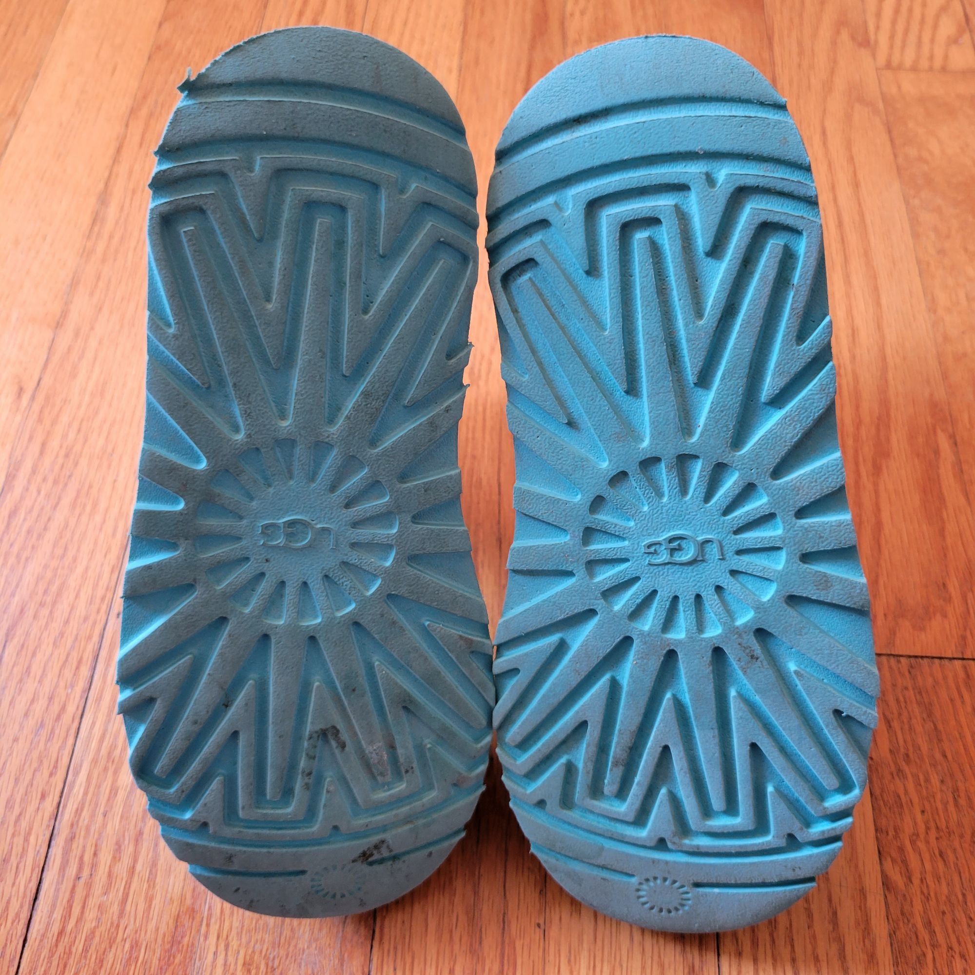 Ugg UGG Waterproof Short Boots 6 Blue Green Classic Mini Clear 1 Size US 6 / IT 36 - 8 Thumbnail