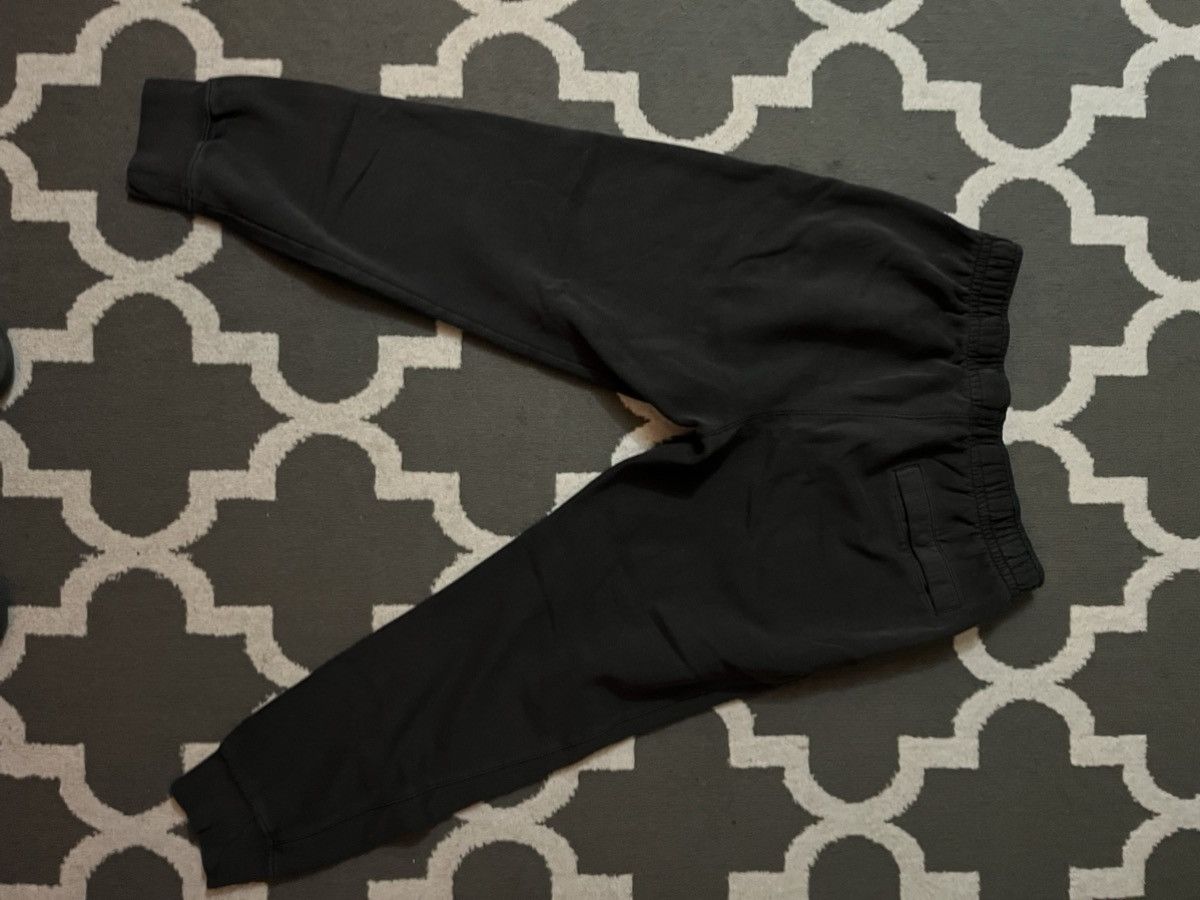 Nike Black Nike Club Sweatpants Size US 31 - 2 Thumbnail