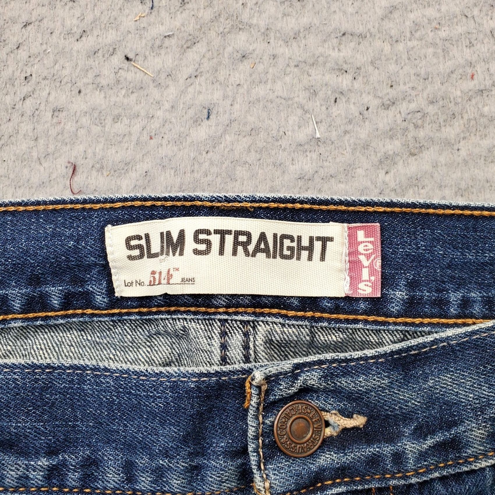 Levi's Levi's 514 Jeans Mens Size 38 Slim Blue Denim 5-Pocket Pockets Straight Leg Size US 38 / EU 54 - 7 Thumbnail