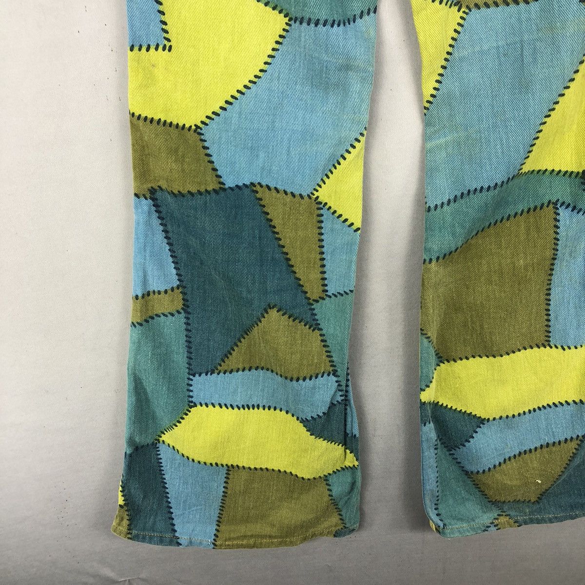 Kapital Vintage 1970s Edwin Patchwork AOP Bell Bottom Pants Size US 28 / EU 44 - 8 Thumbnail