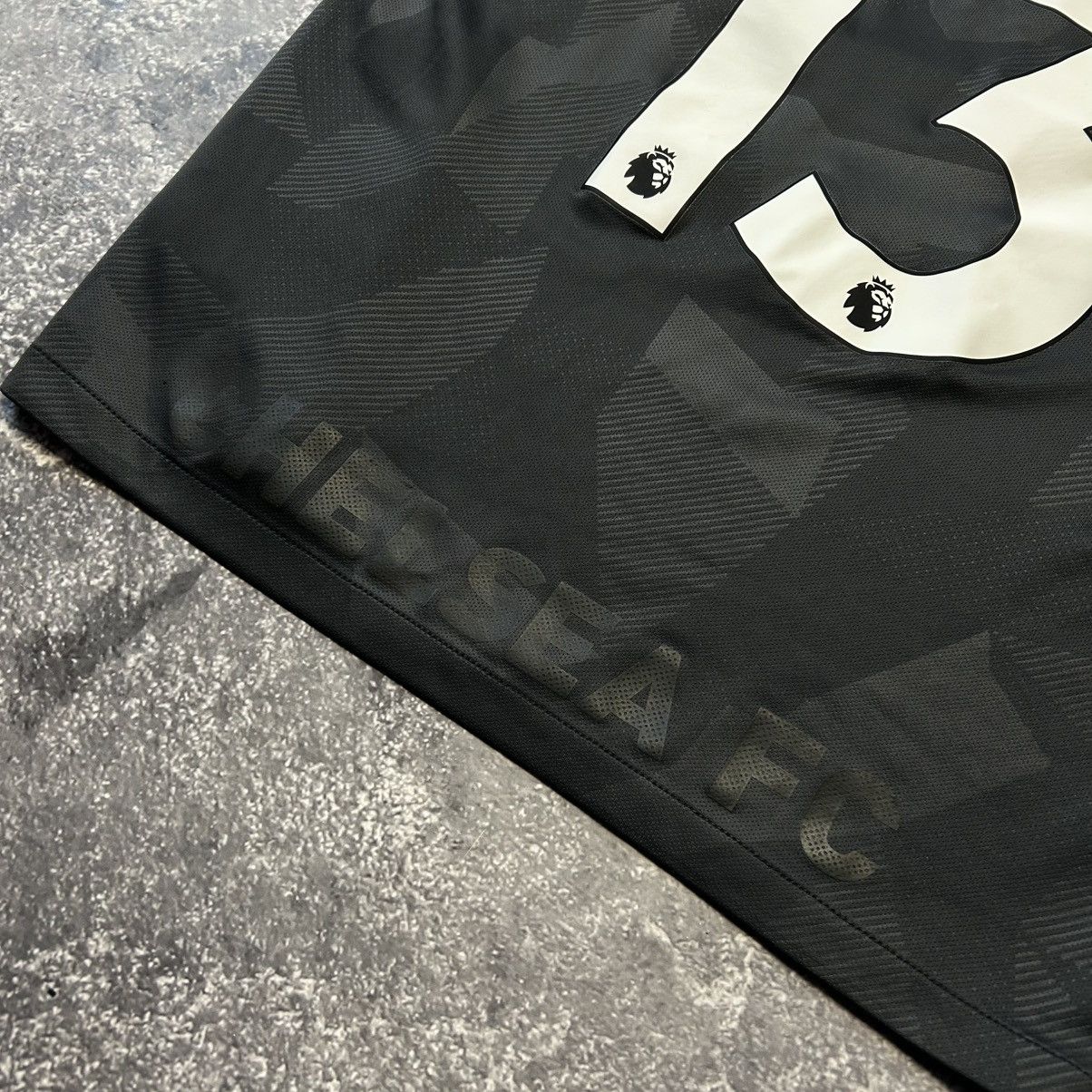 Nike Vintage Nike FC Chelsea 13 Courtois Player 2017 soccer jersy Size US S / EU 44-46 / 1 - 9 Thumbnail