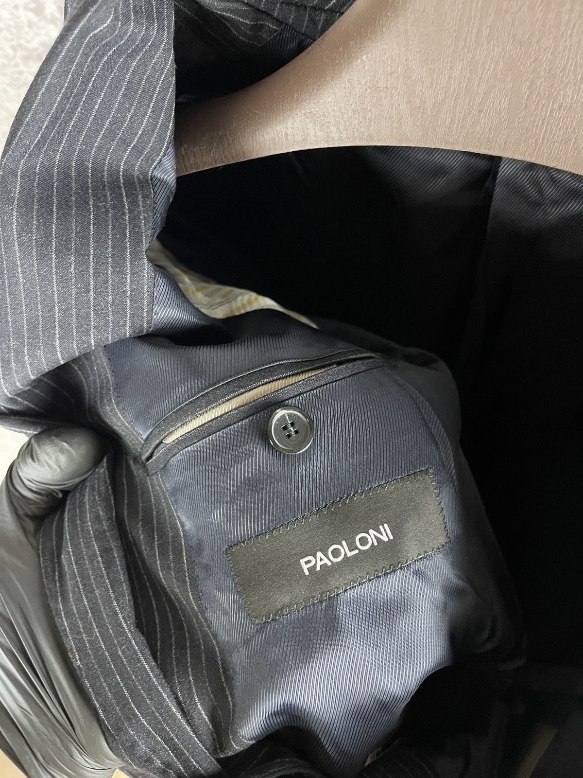 Paoloni Paoloni wool black striped 2 button 2 pcs suit made in Italy Size 36R - 11 Thumbnail