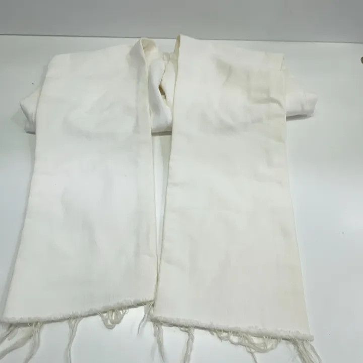 Saint Laurent Paris Saint Laurent White Cotton Straight Jeans for Women -2507 Size 27" / US 4 / IT 40 - 6 Thumbnail