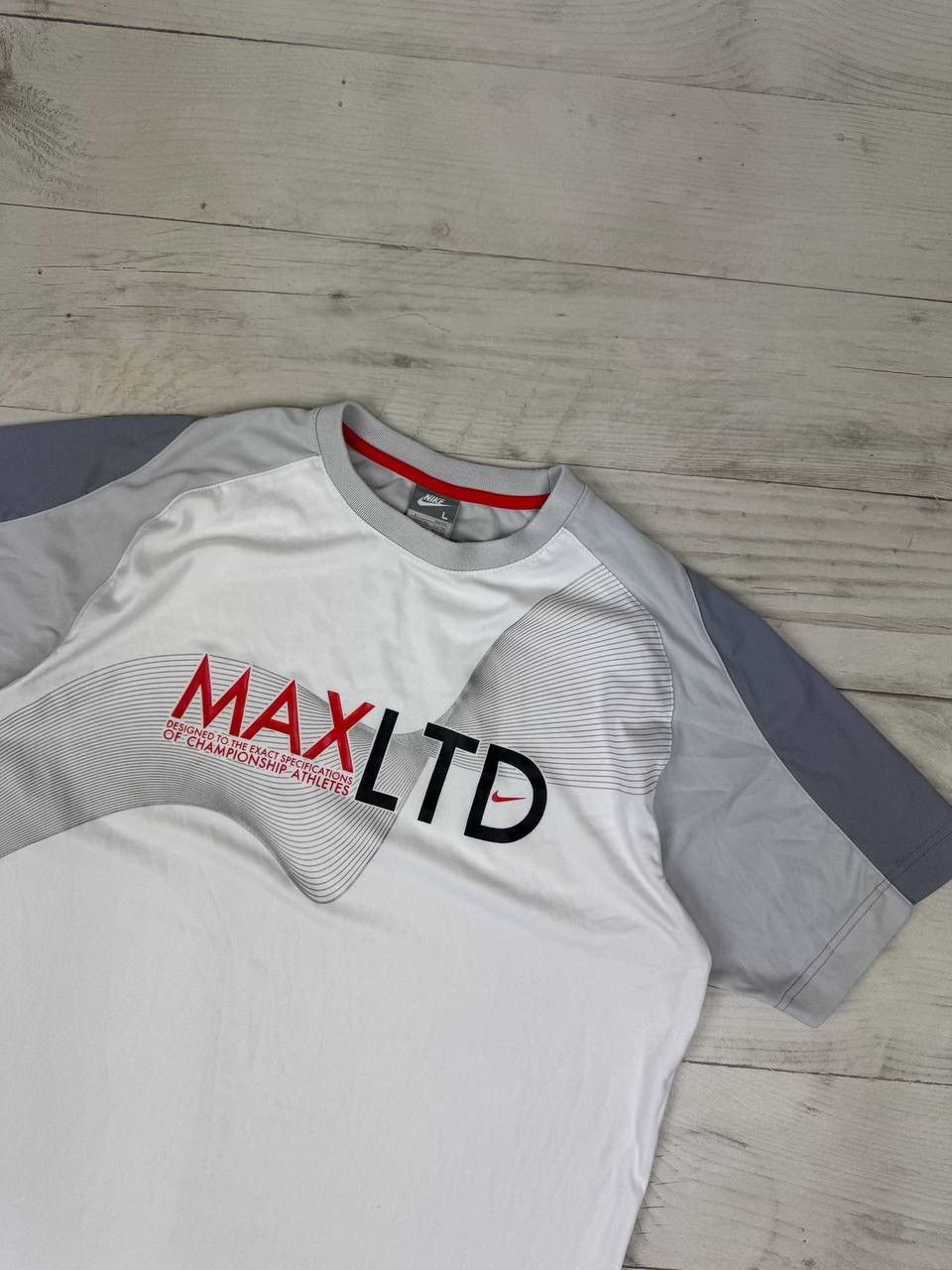 Nike Vintage Nike Max LTD T Shirt Big Logo Size US L / EU 52-54 / 3 - 3 Thumbnail
