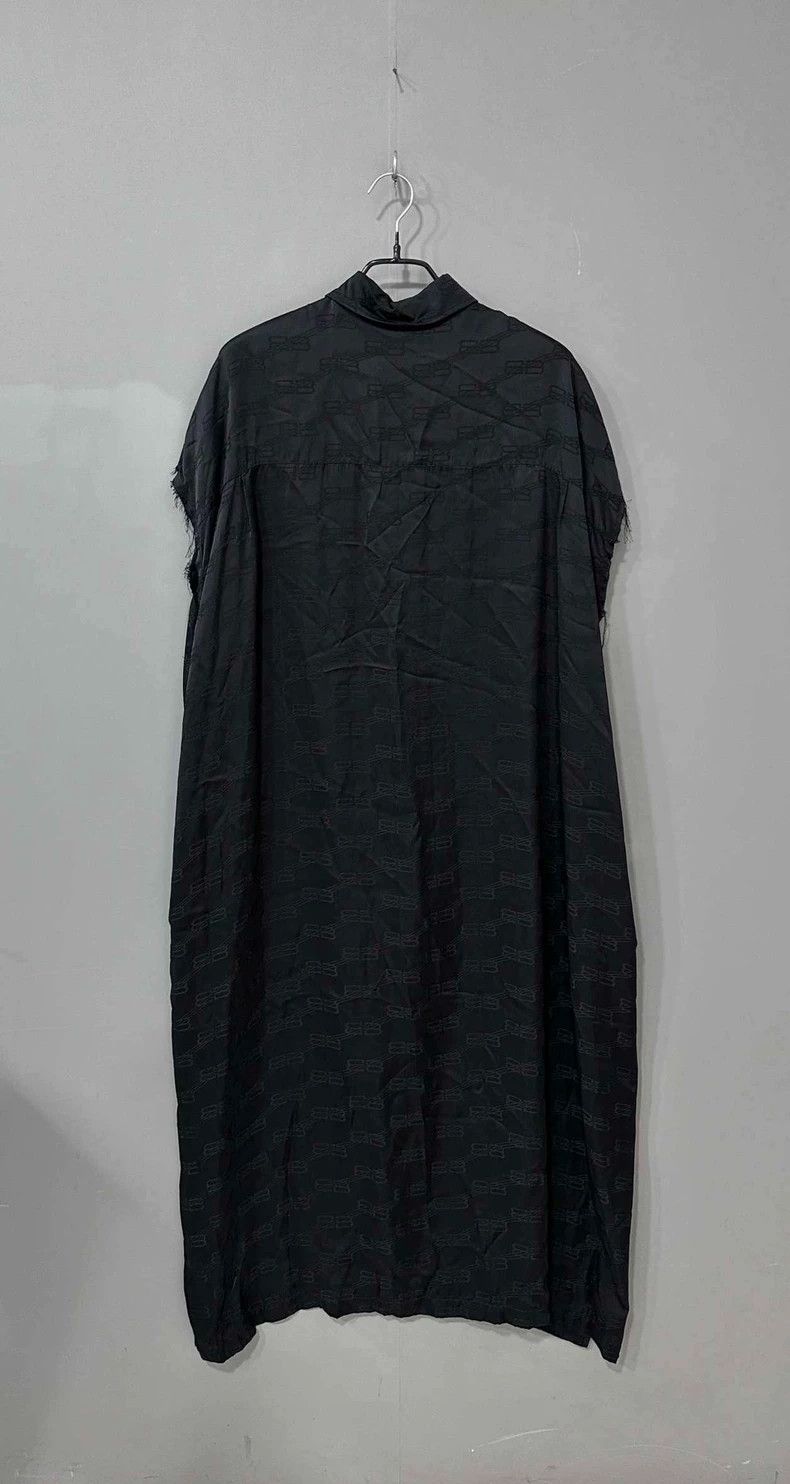 Balenciaga Balenciaga size 34 Full printed sleeveless silk dress Size XS / US 0-2 / IT 36-38 - 3 Thumbnail