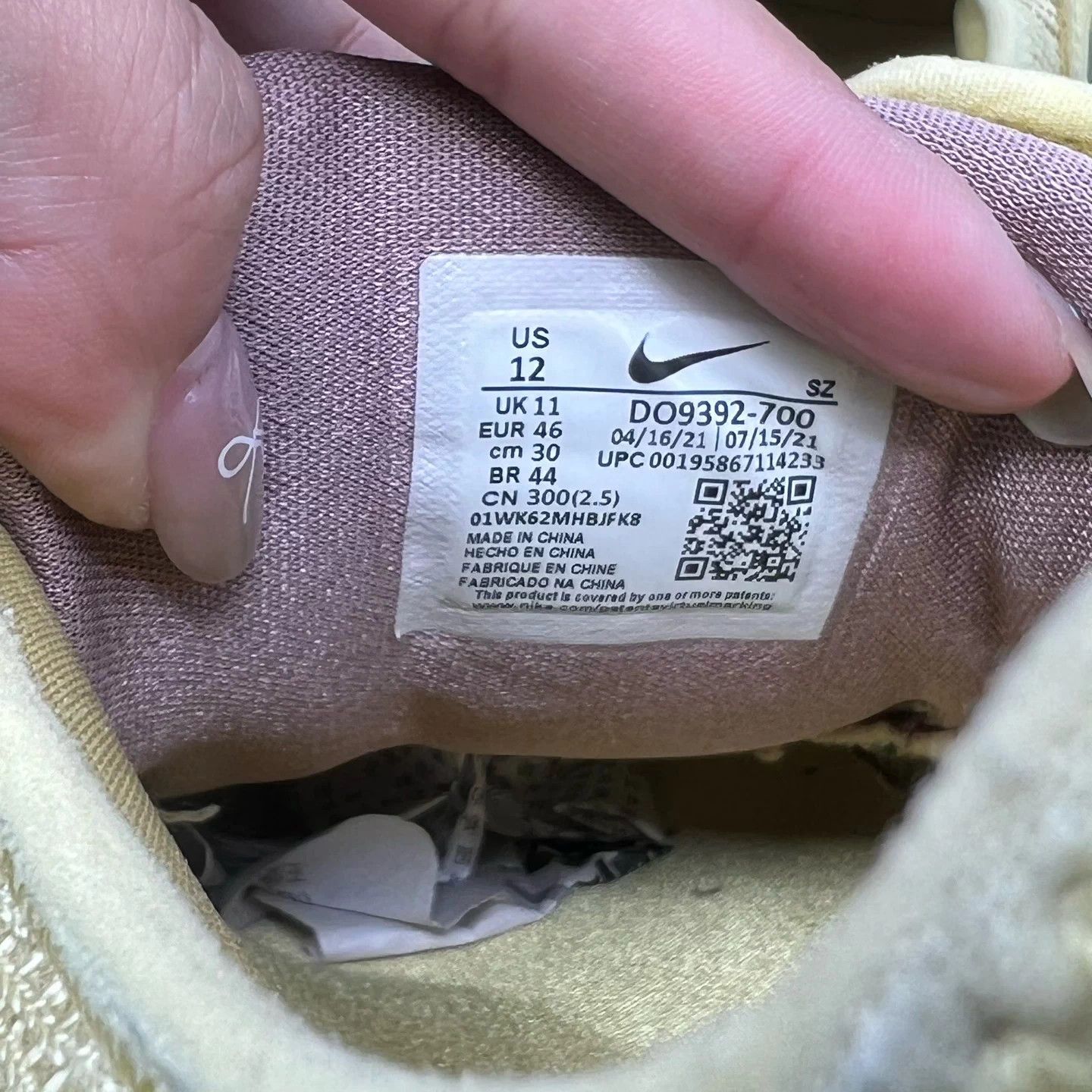 Nike max1 ts Saturn Gold sneakers Size US 12.5 / EU 45-46 - 7 Thumbnail